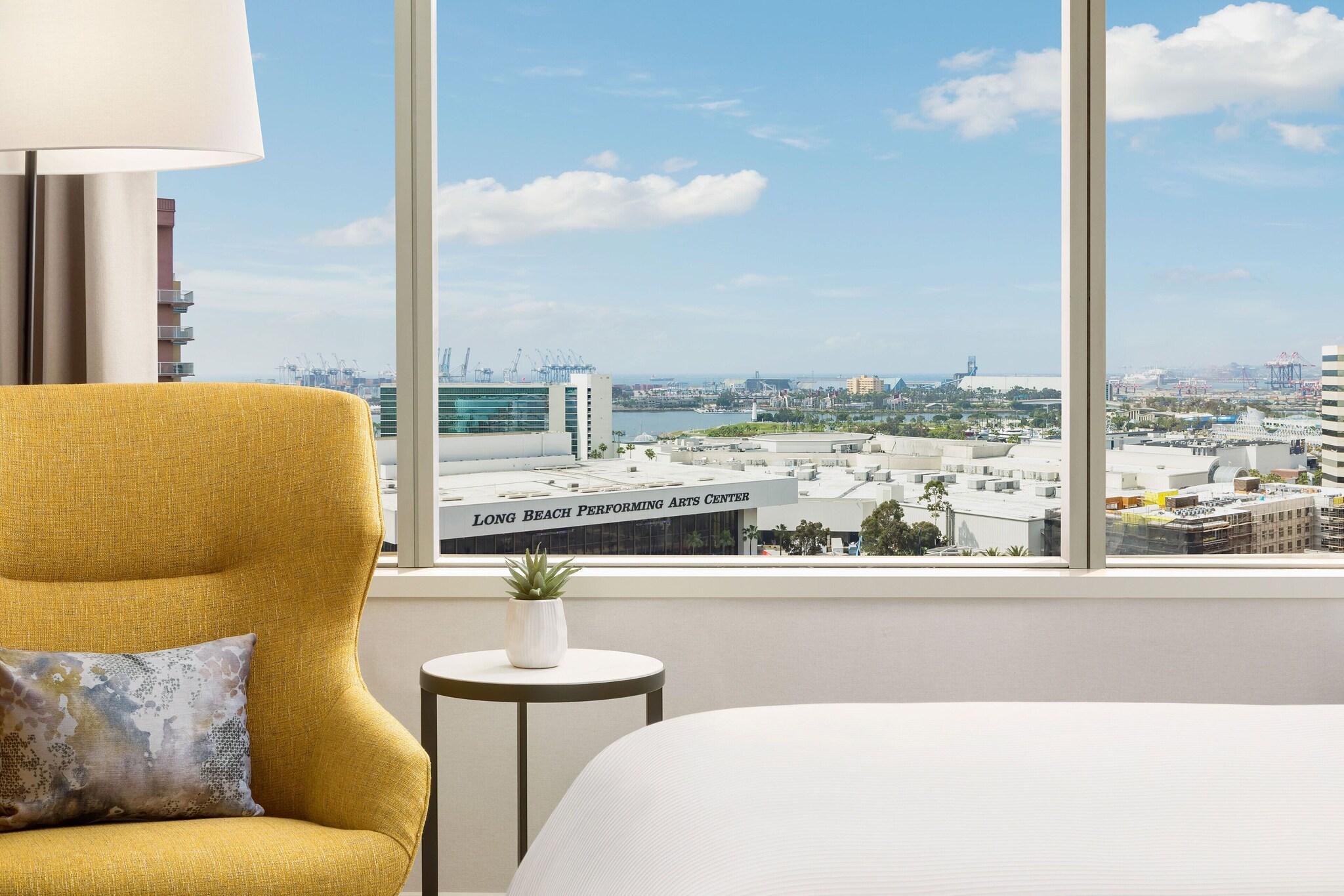 Suite Partial Ocean View