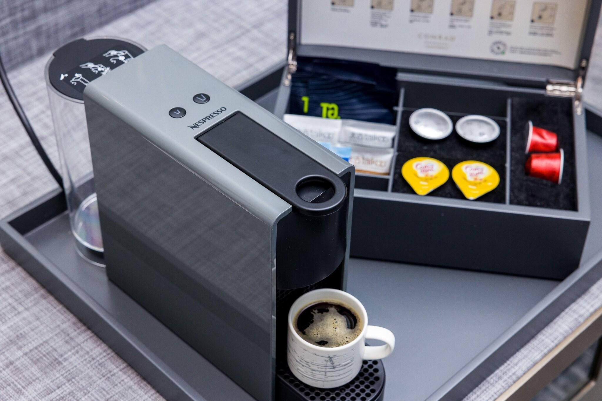 Suite City View King Bed