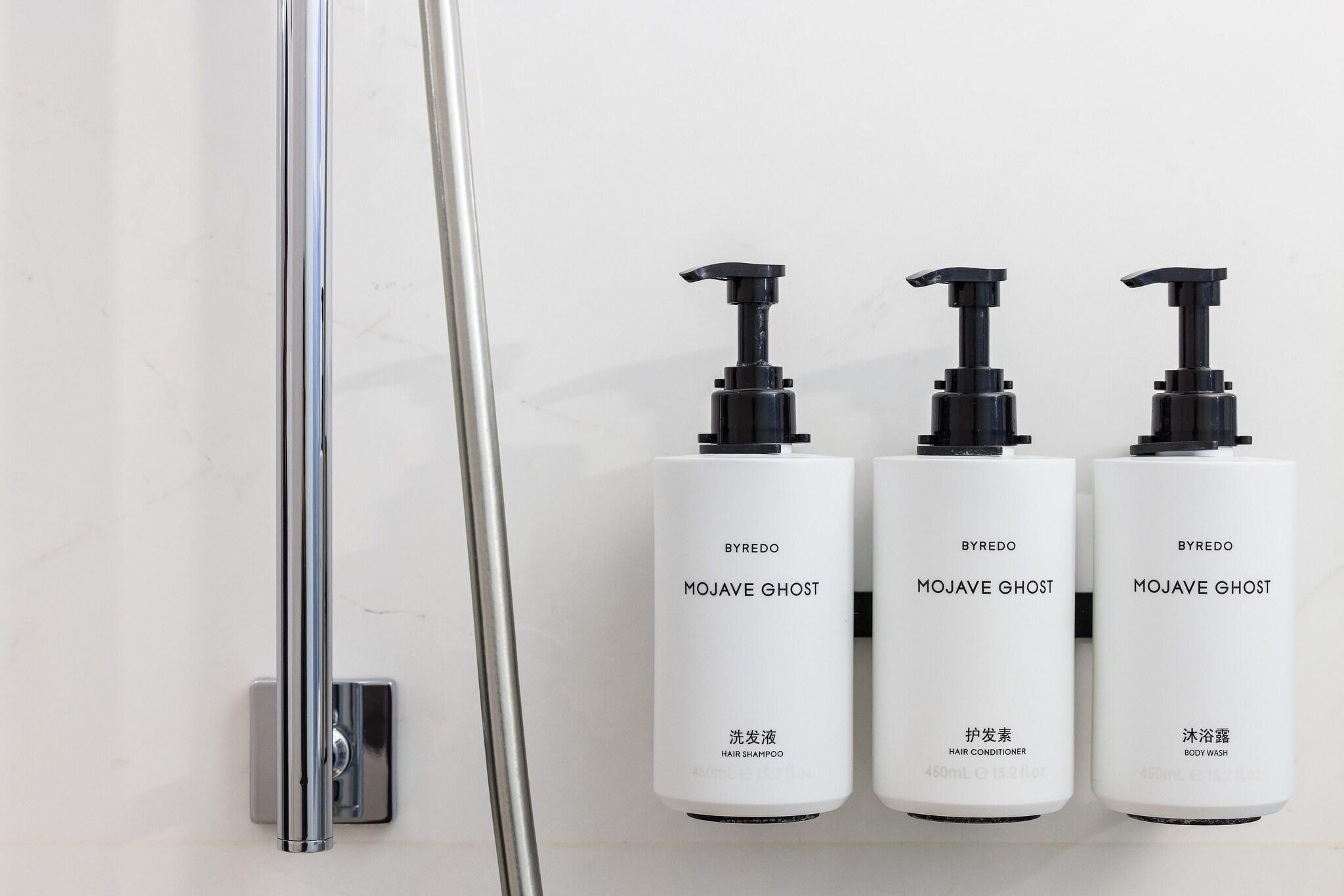 Suite City View King Bed