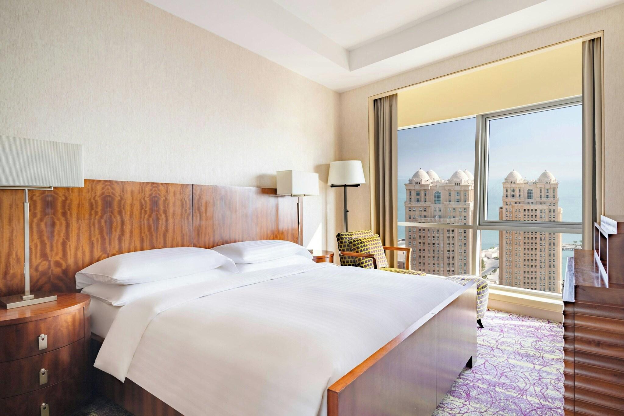 Suite Sea View King Bed