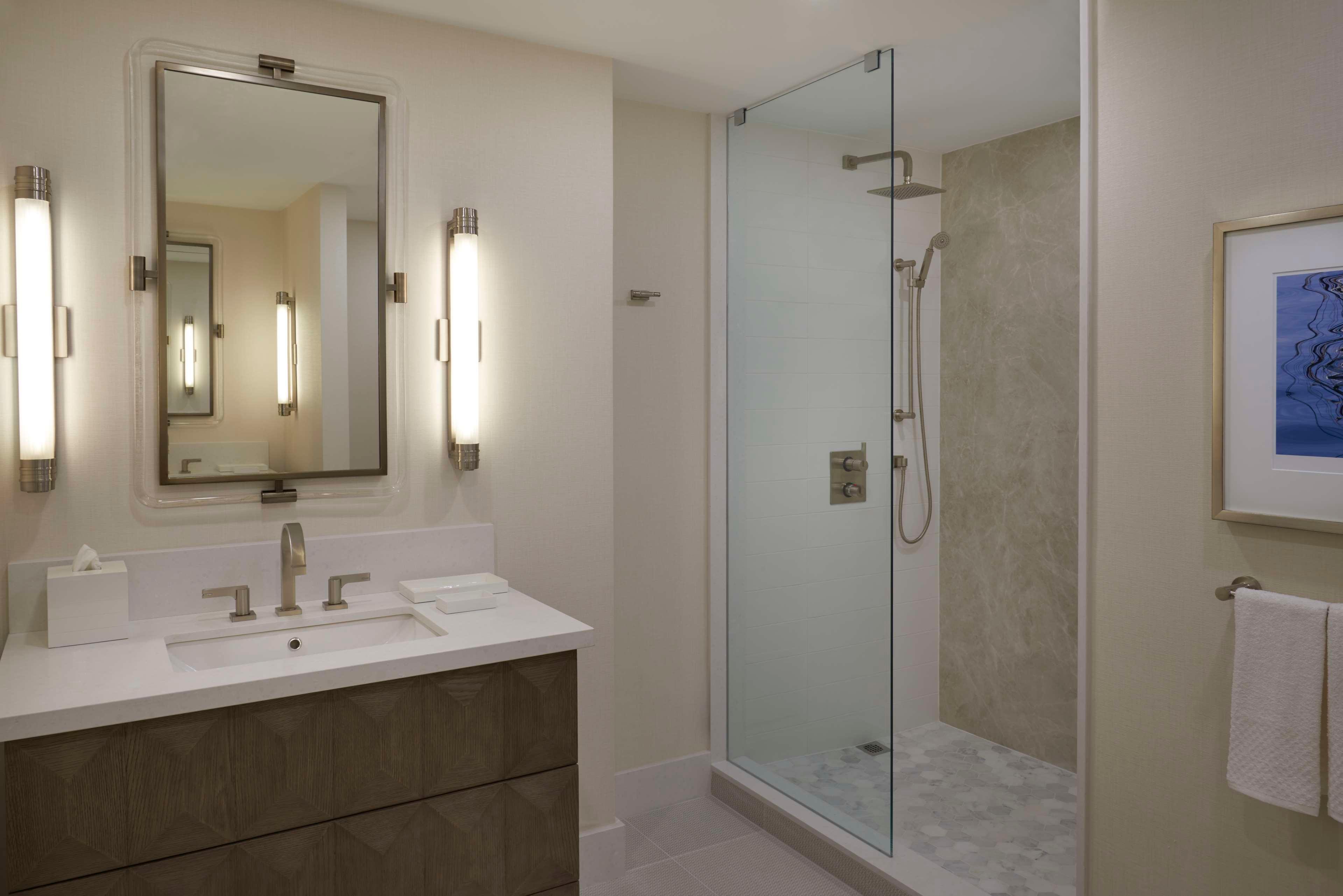 Studio King Size Bed