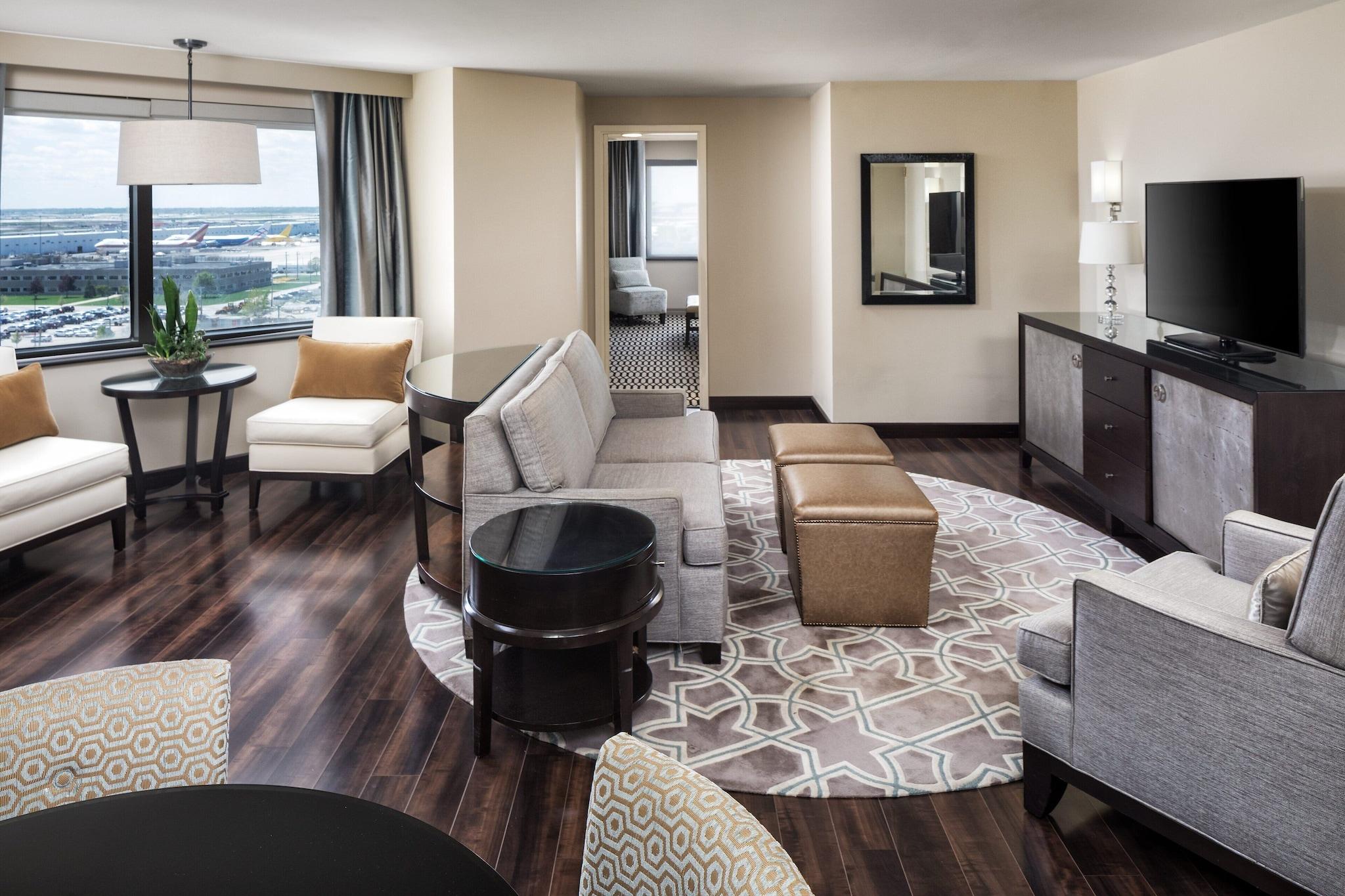 Suite Two Double Beds One Bedroom 