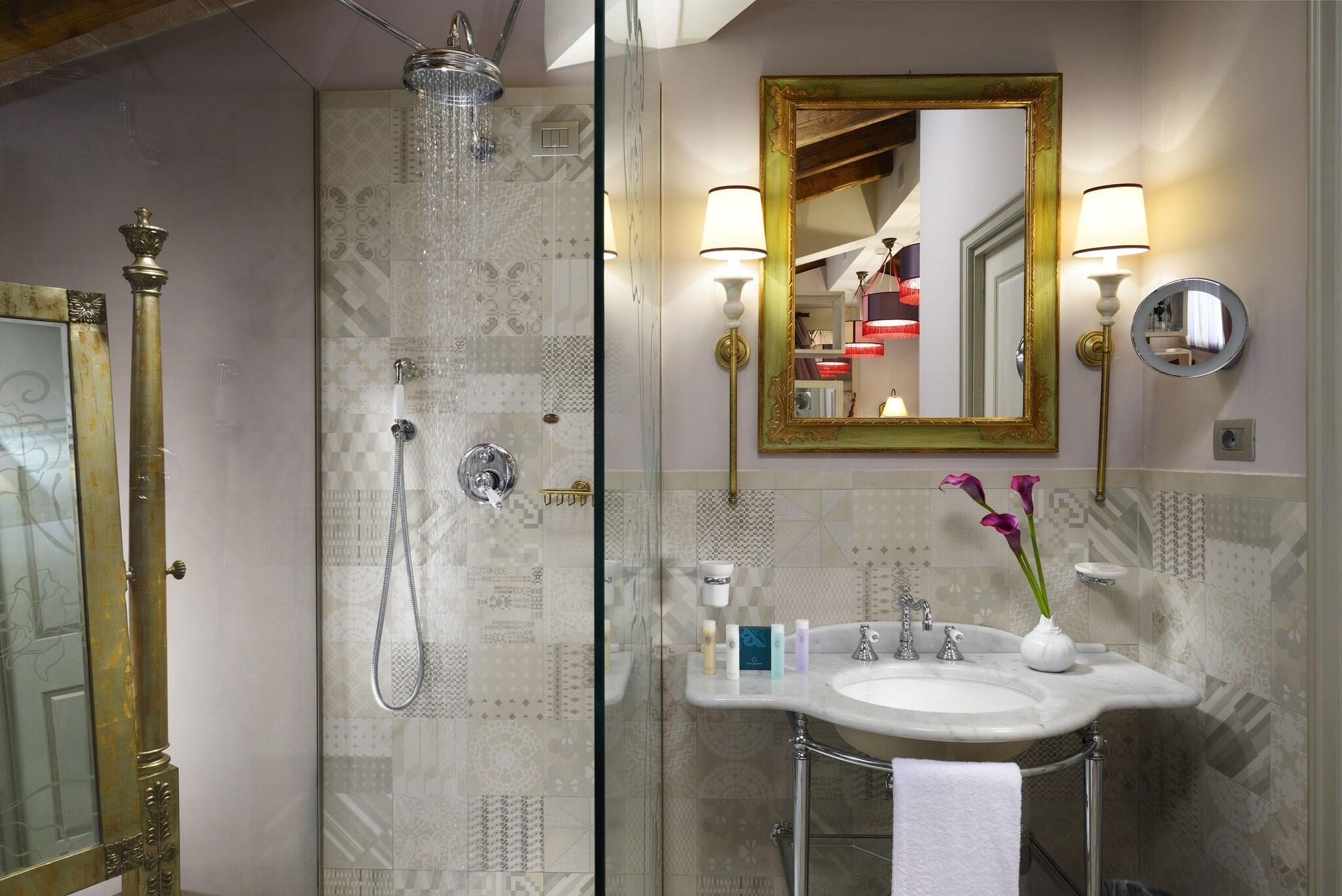 Double Queen Size Bed