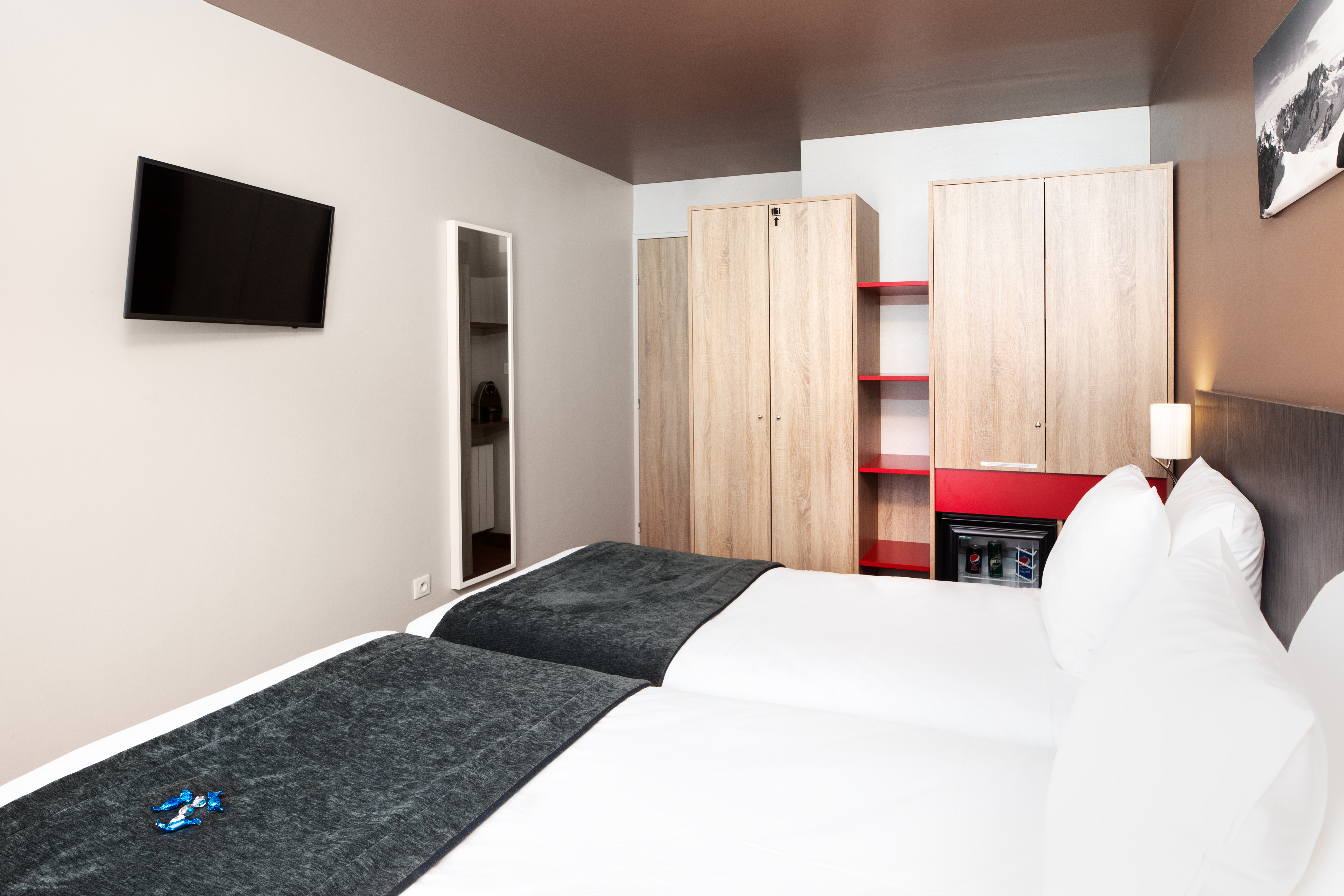 Quadruple Superior Capacity 4