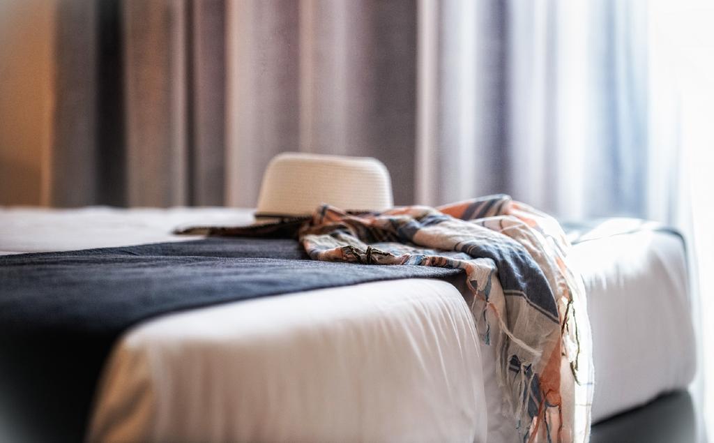 Double or Twin Side Sea View