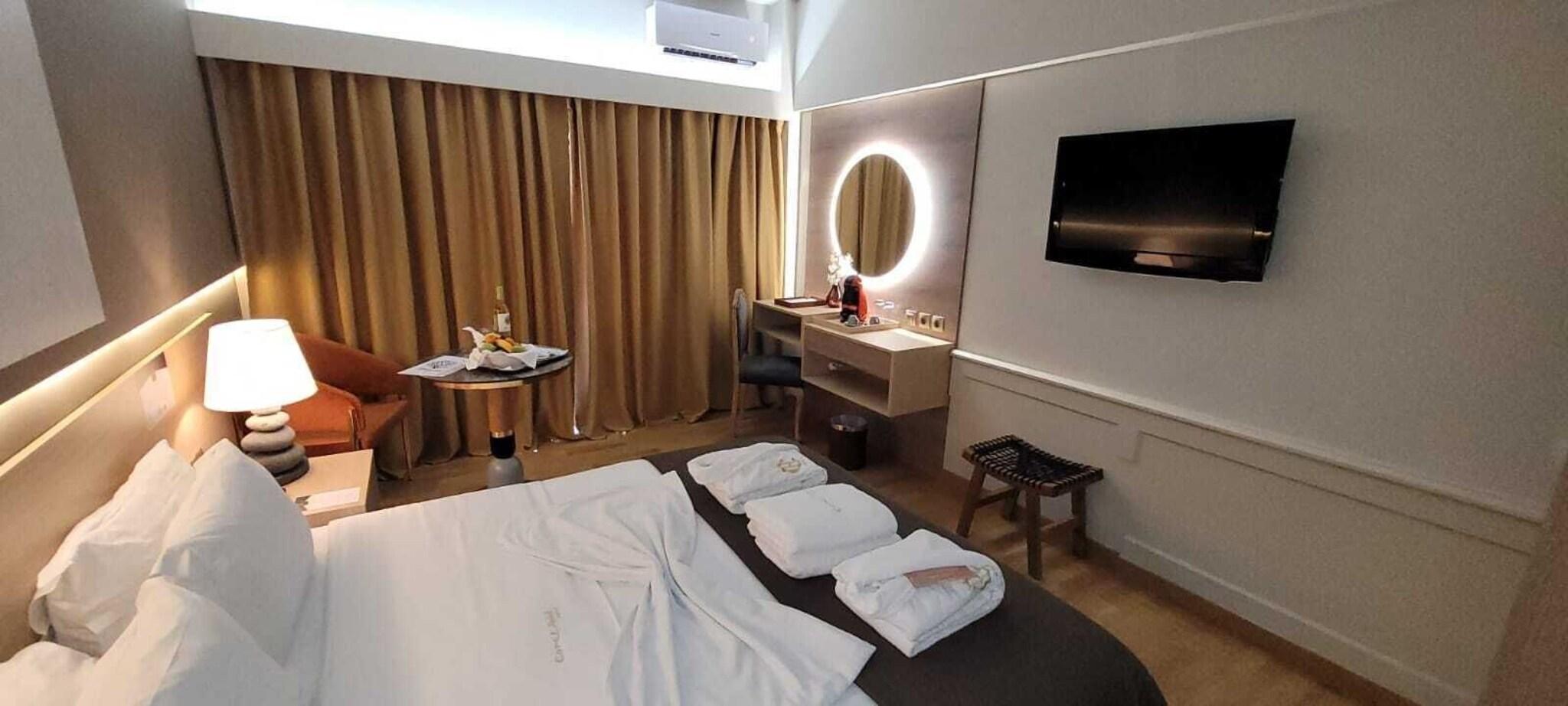 Double or Twin Standard