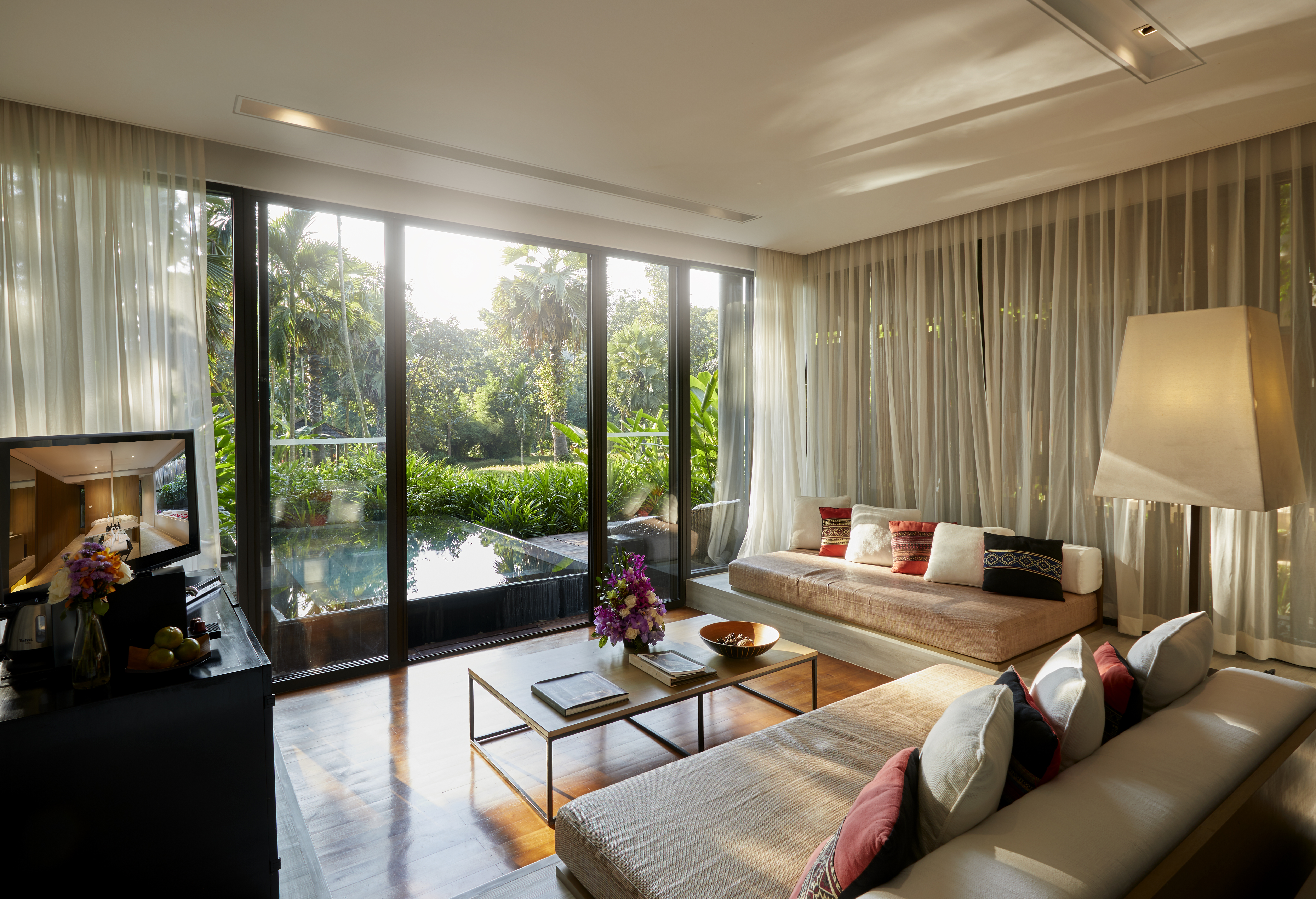 Double with Private Pool