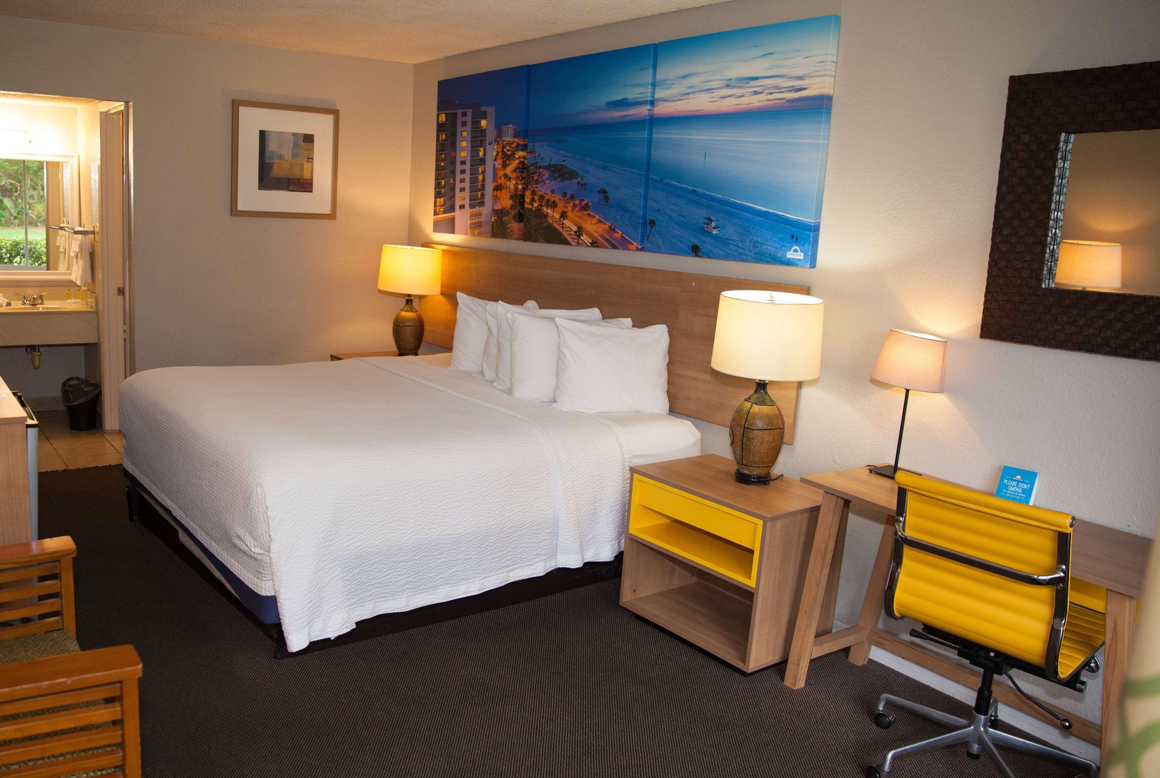 Triple King Bed Non Smoking