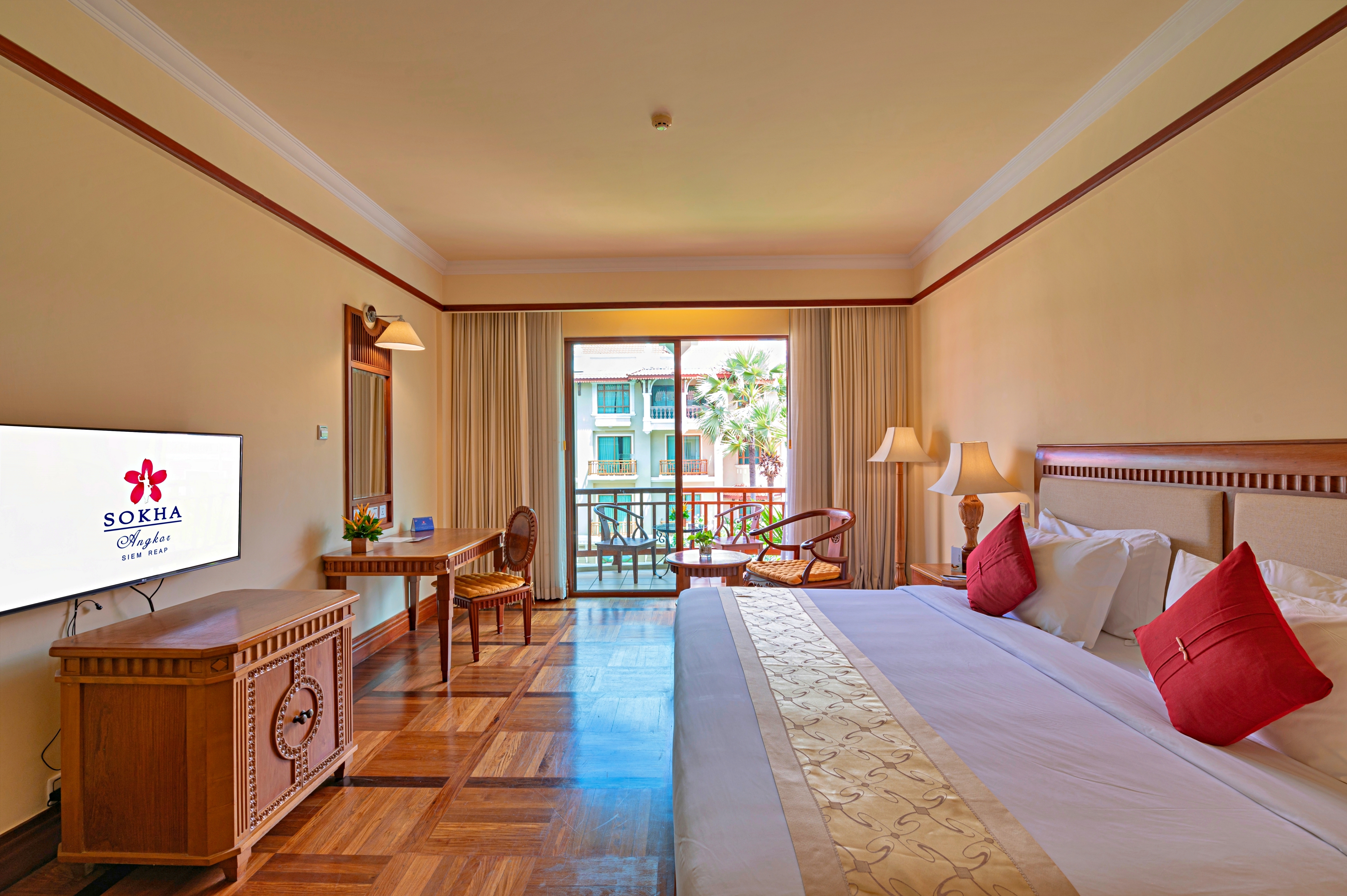 Double or Twin Deluxe Pool View