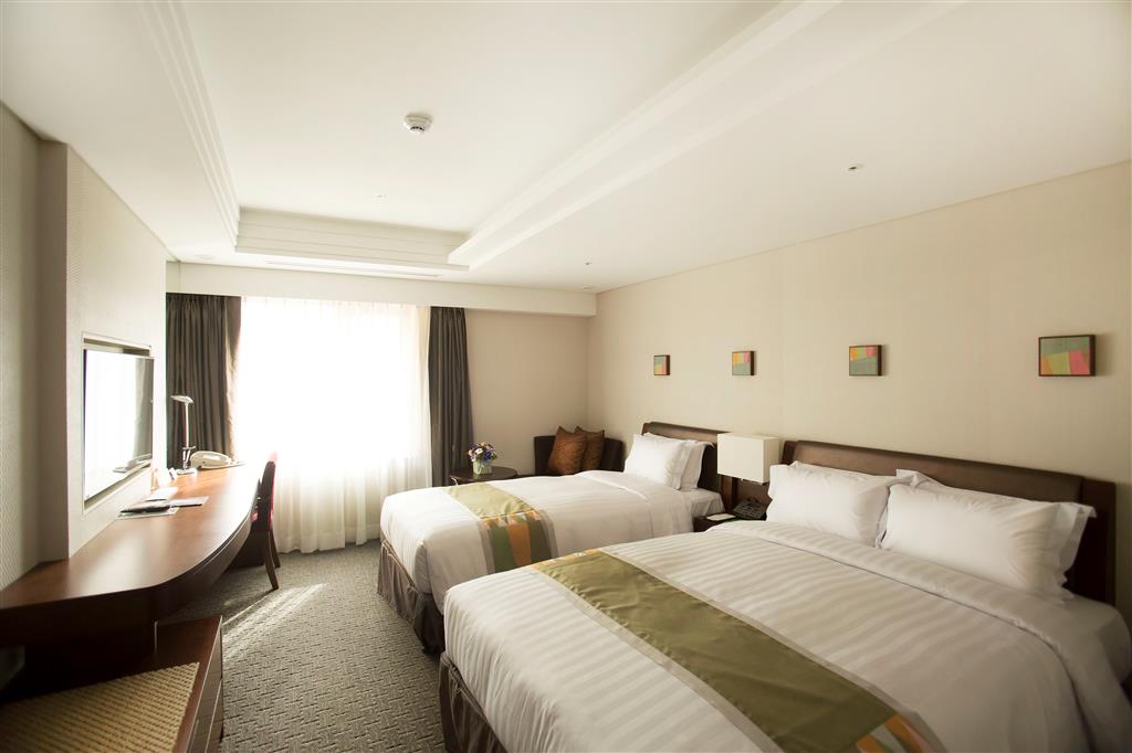 Family Room Two Beds