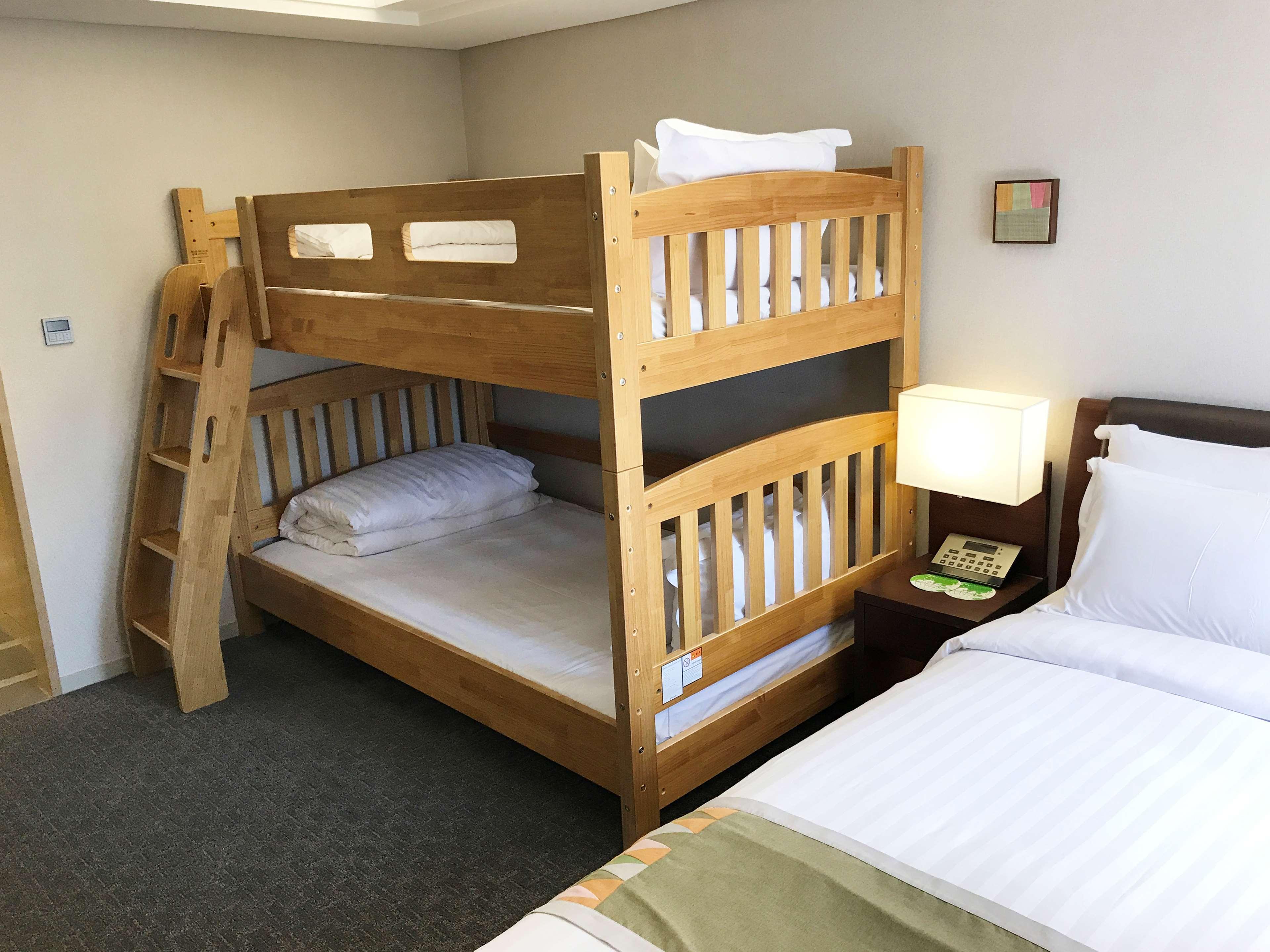 Family Room Three Beds