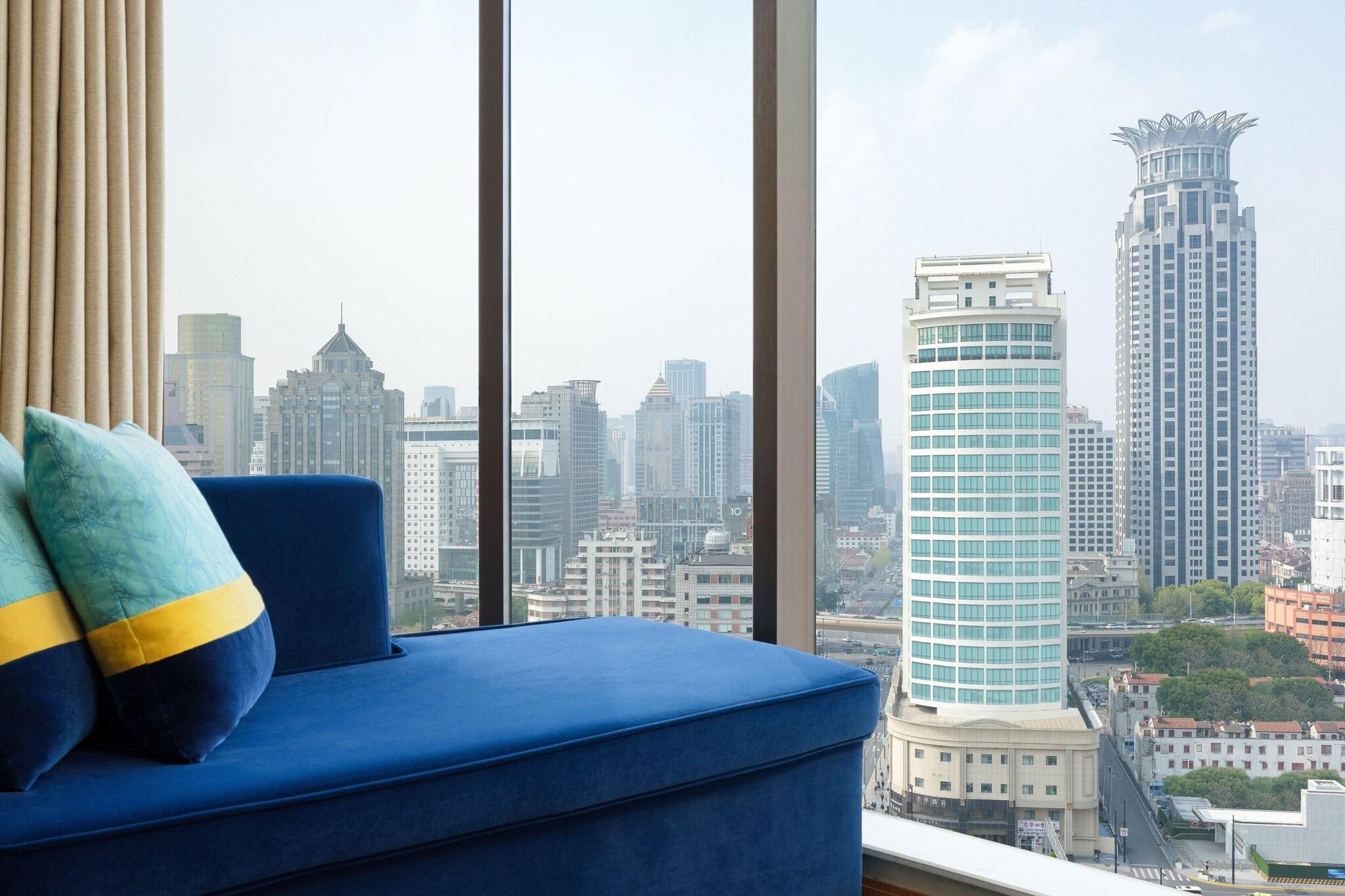 Double Premier King Bed