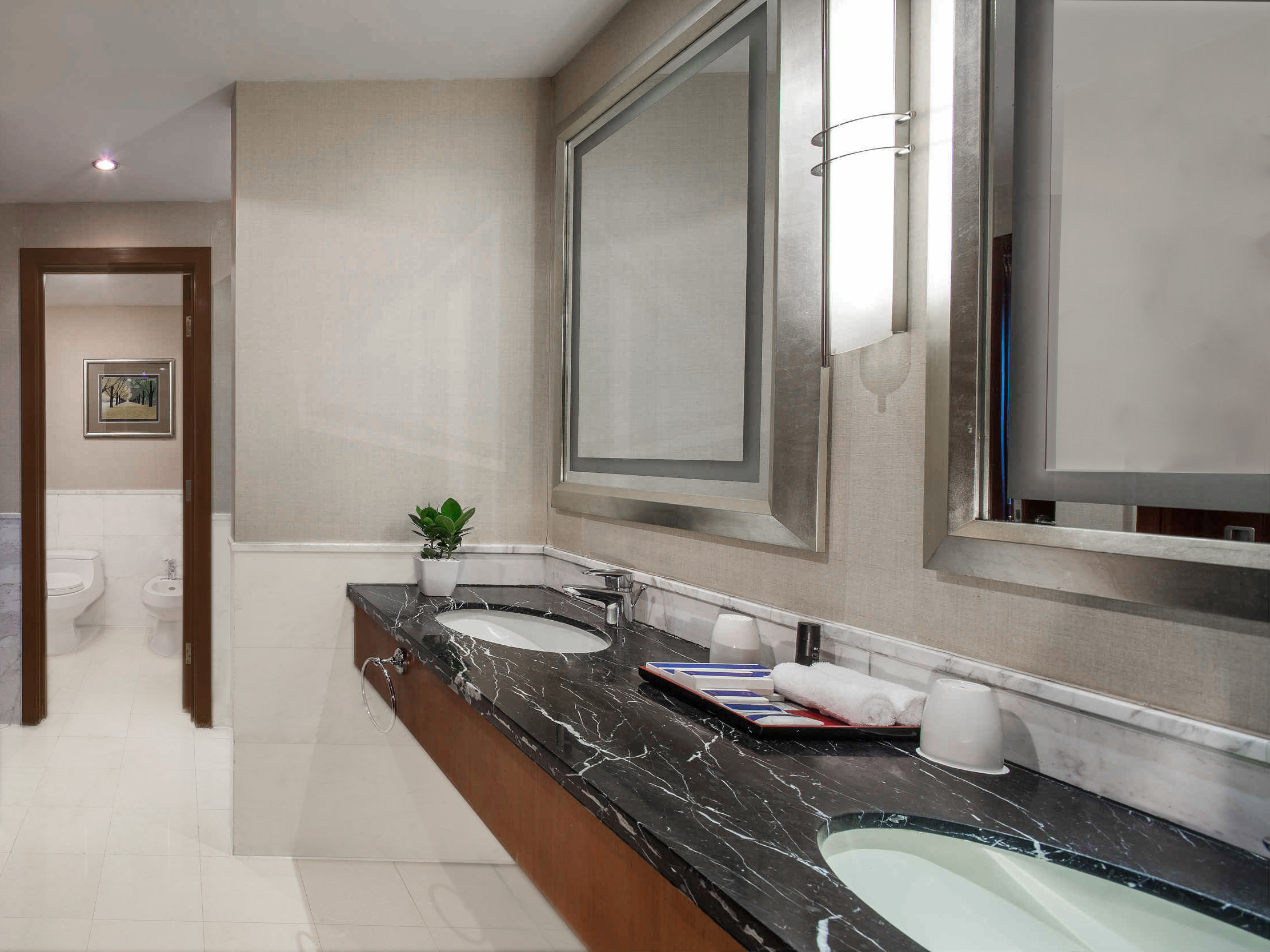 Double Deluxe King Bed