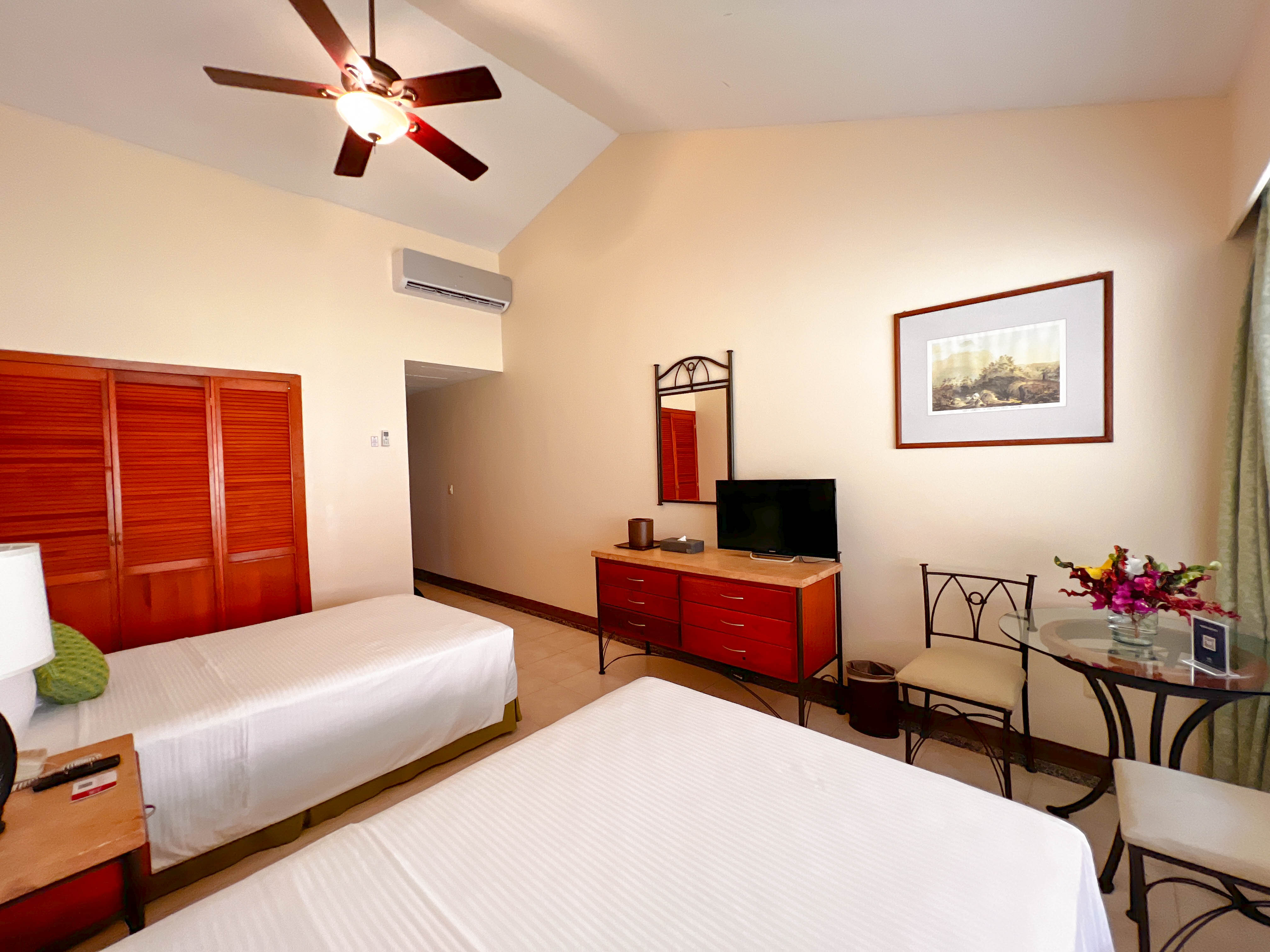 Double Deluxe Two Double Beds