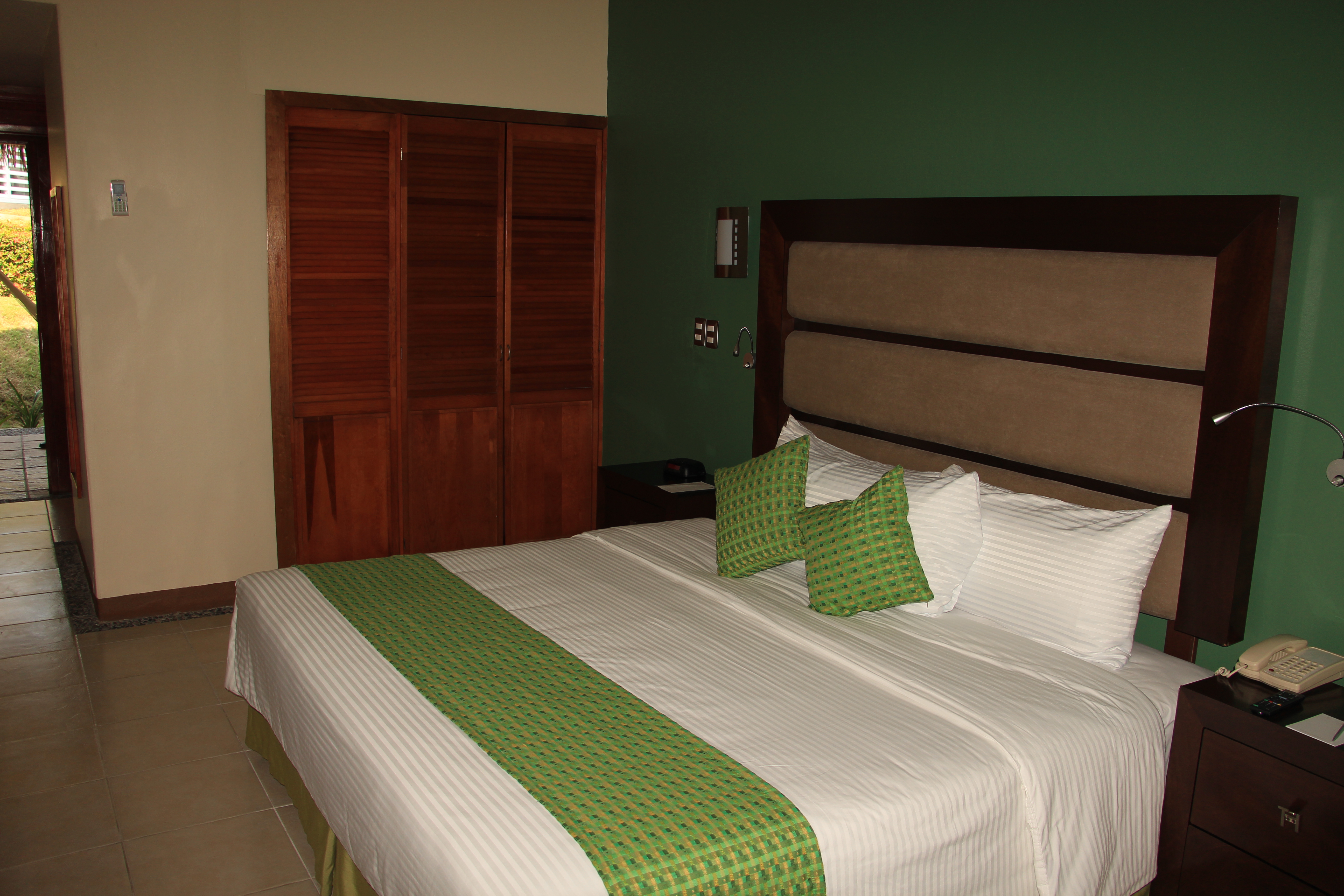 Double Executive King Bed