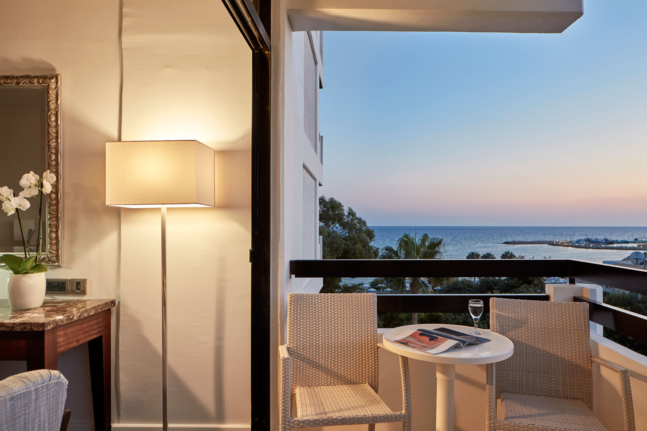 Double or Twin Side Sea View