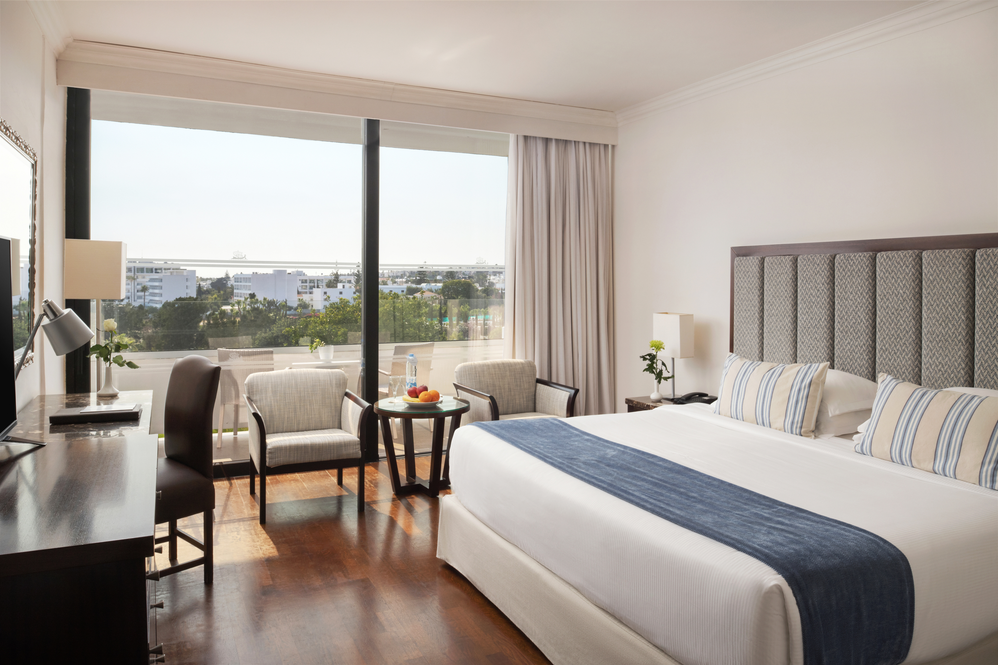 Double or Twin Side Sea View