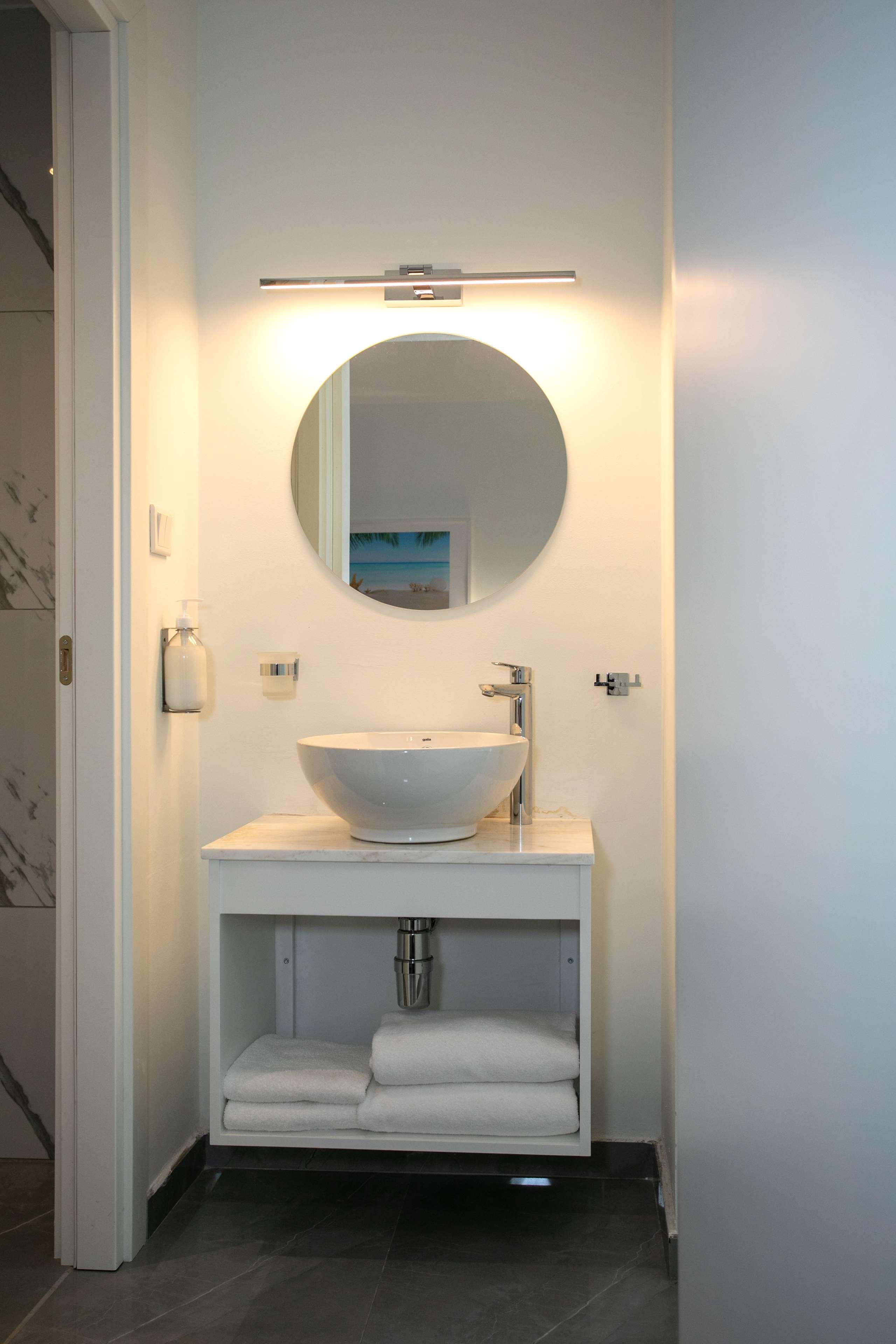 Suite Queen Size Bed