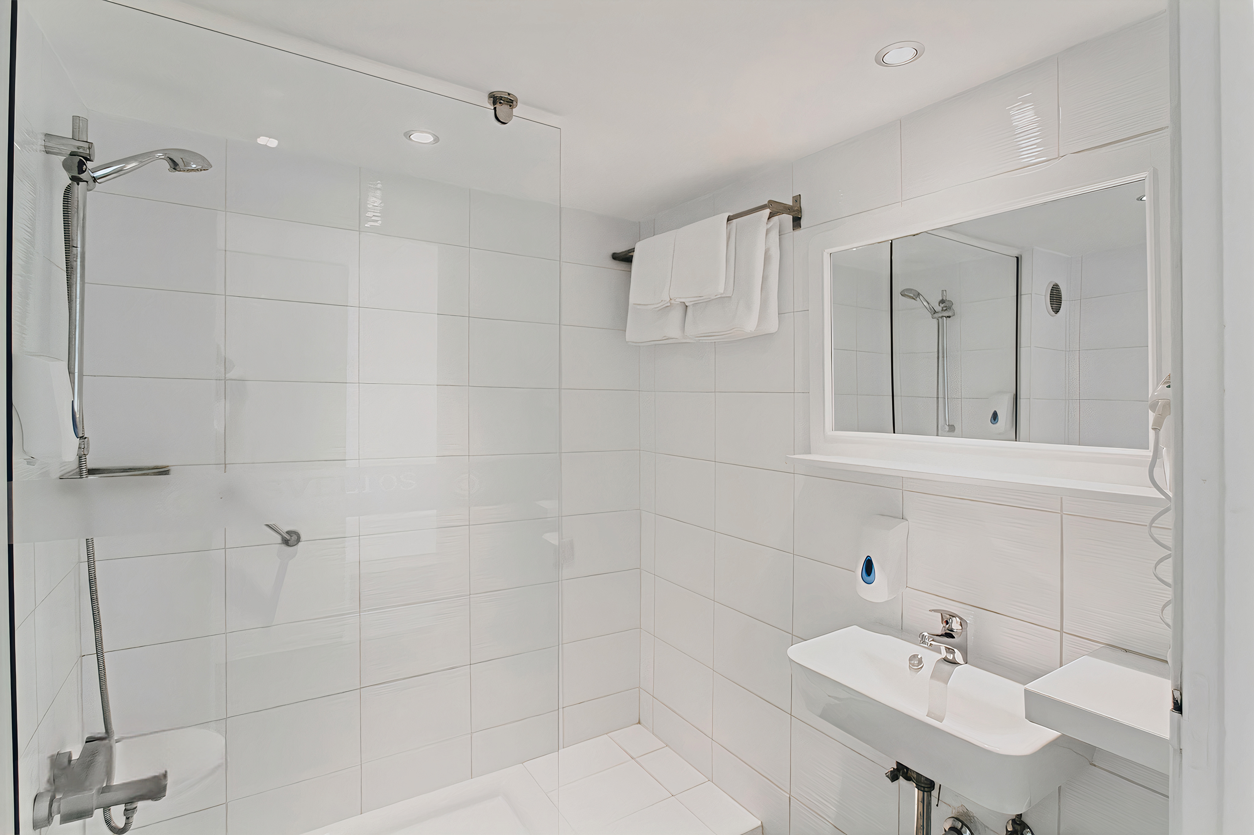 Single Superior Pool View