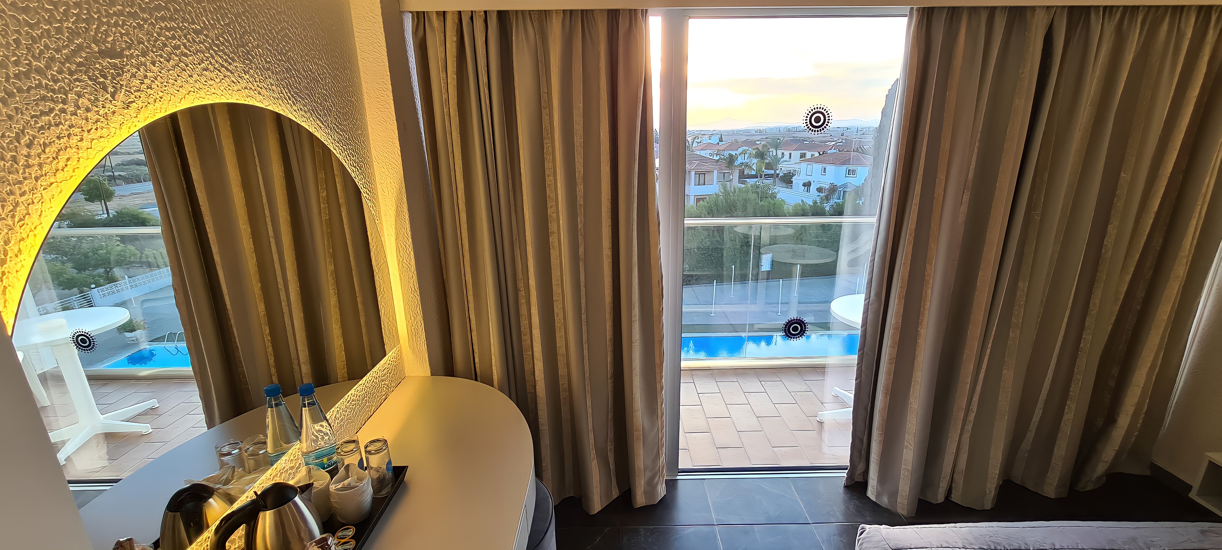 Single Superior Pool View