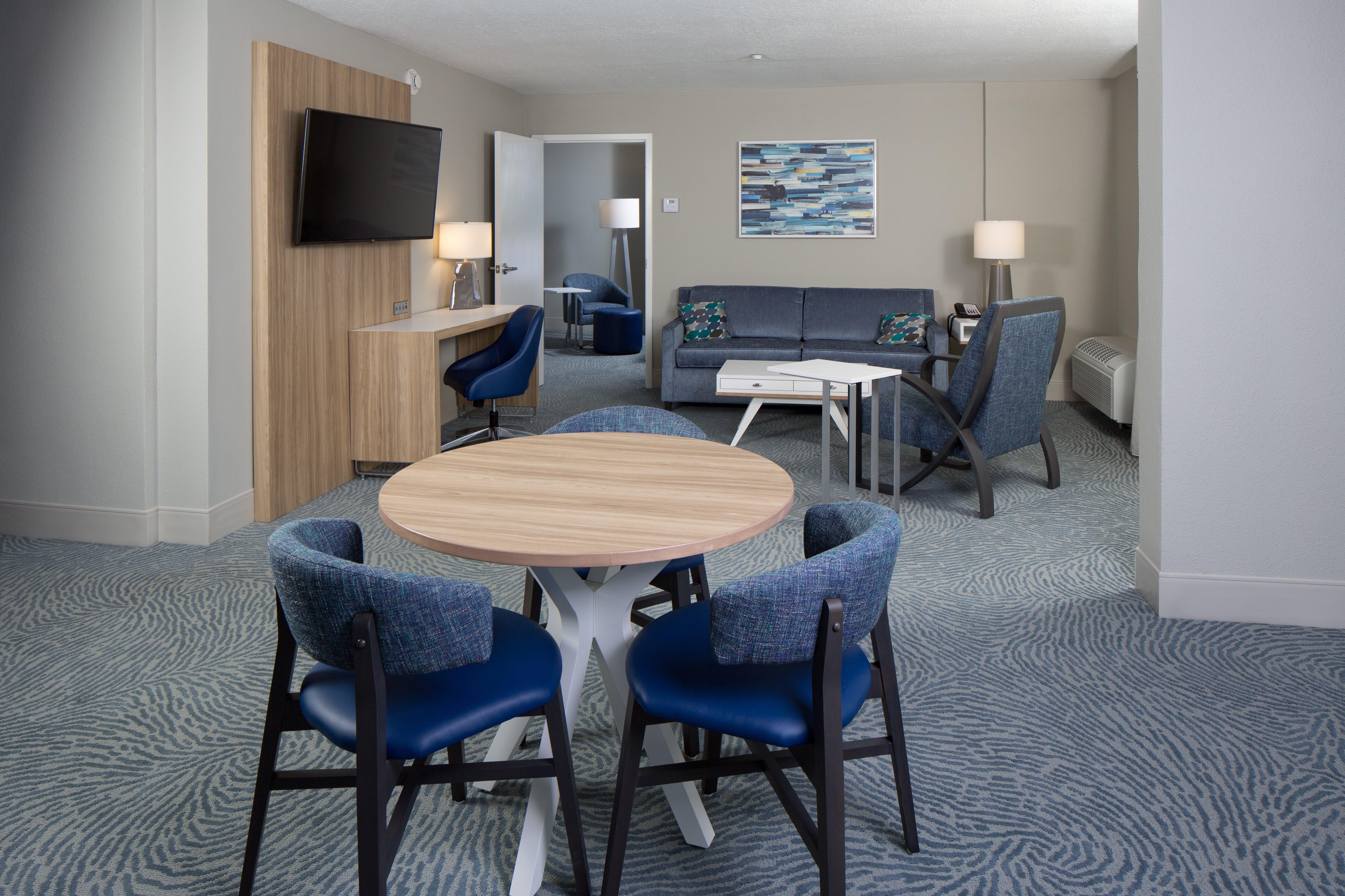 Suite with Kitchenette