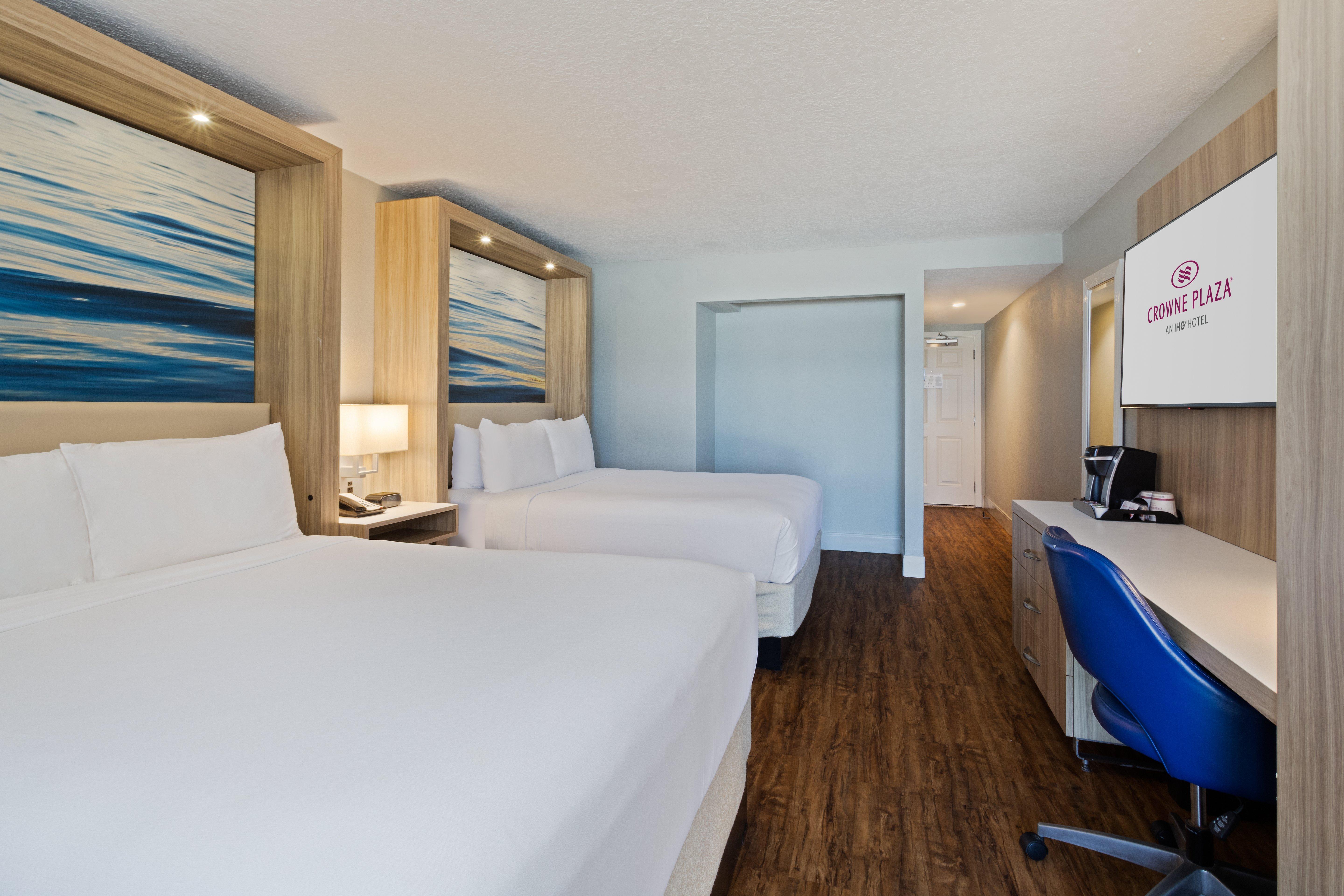 Double Ocean Front with Balcony