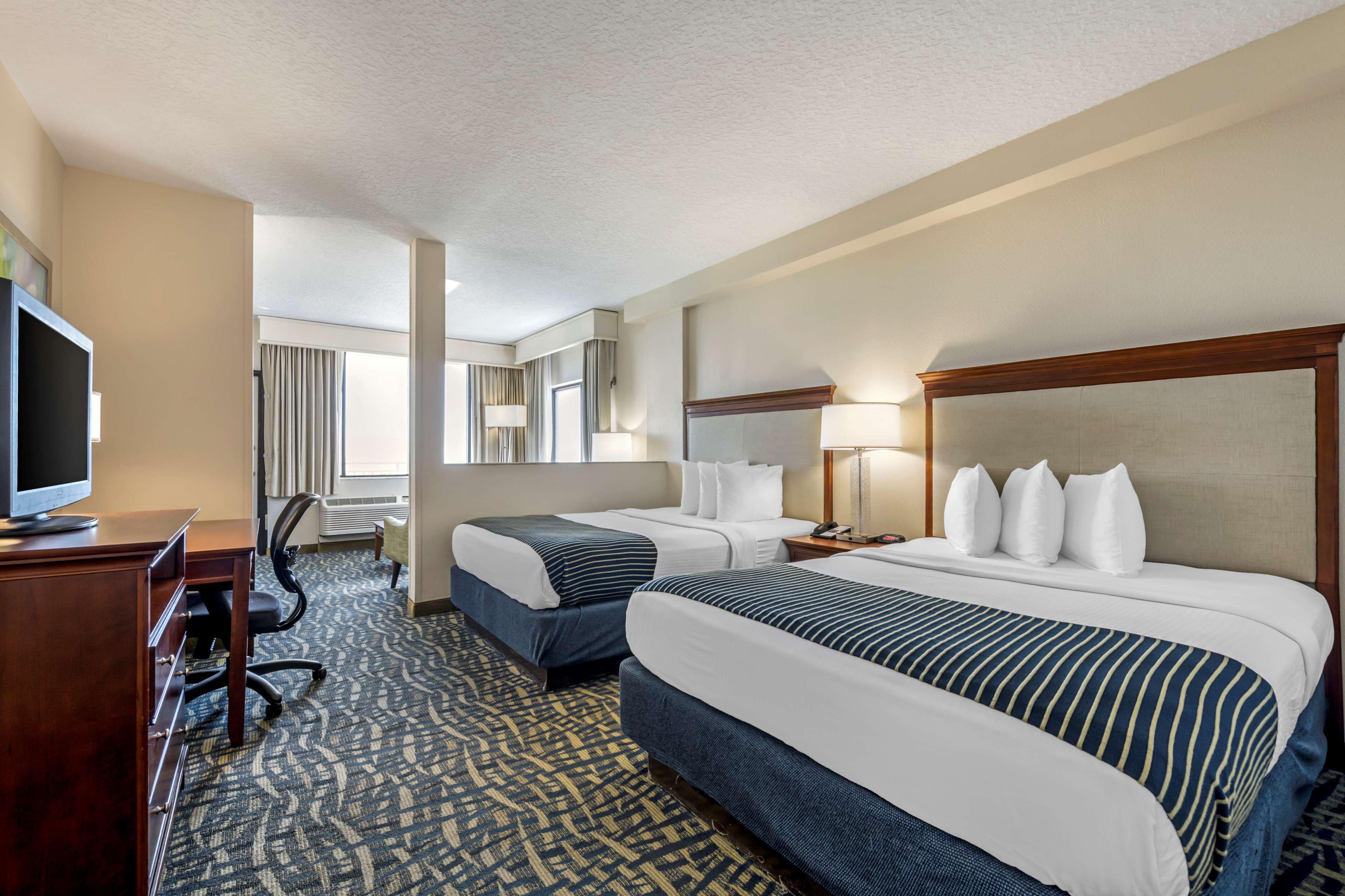 Junior Suite Two Queen Beds