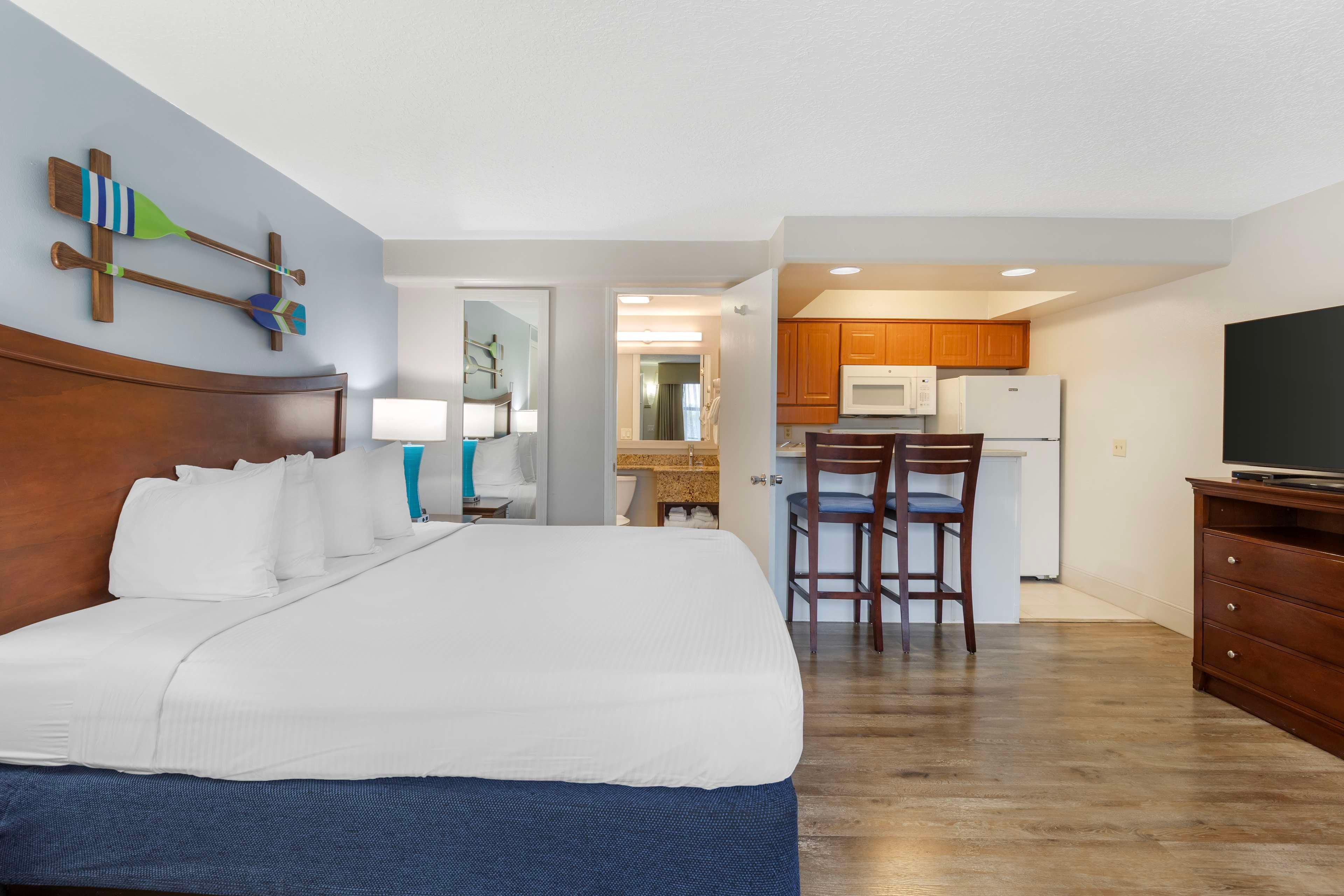 Double Accessible King Size Bed