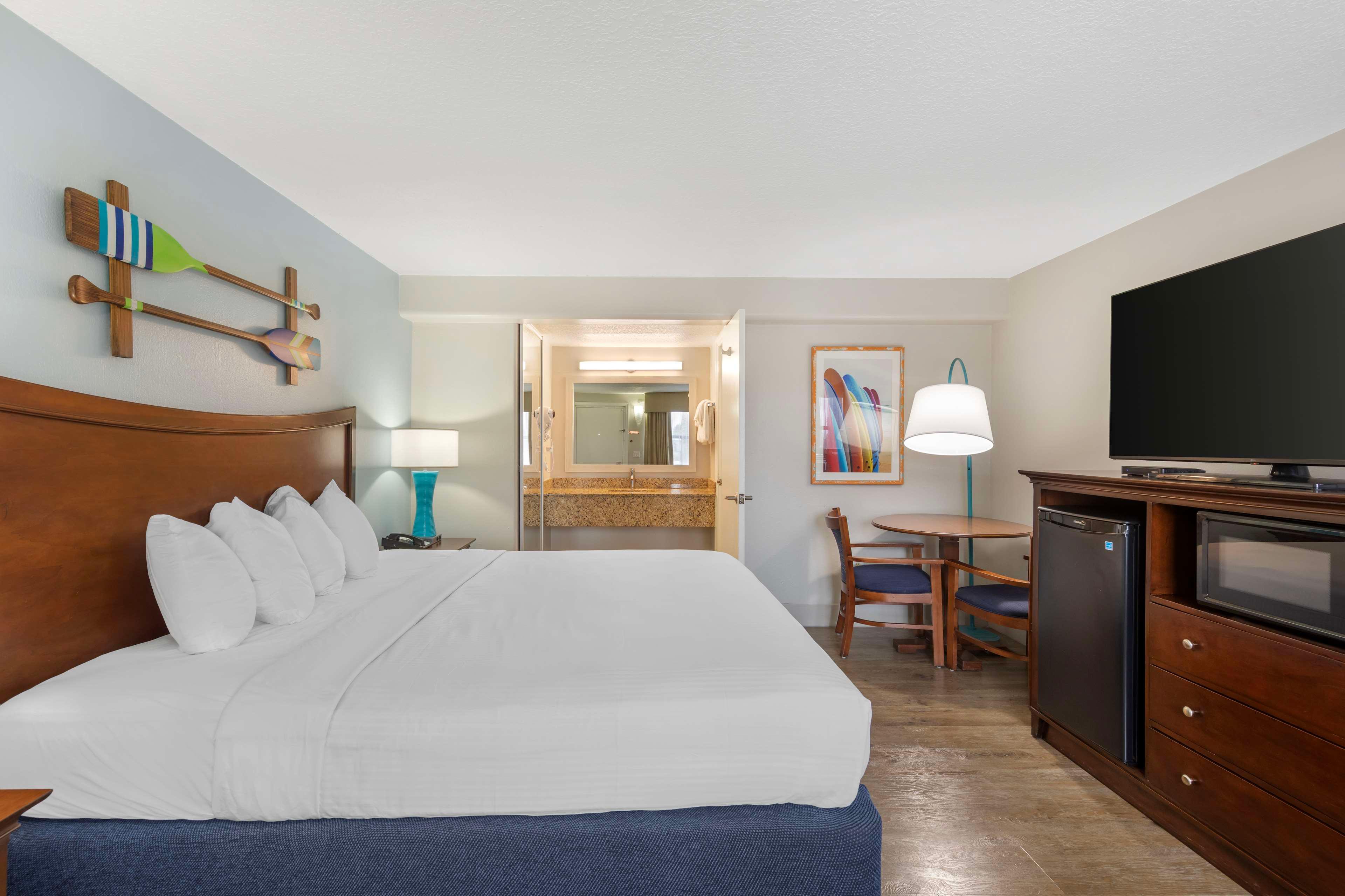 Room King Bed Non Smoking