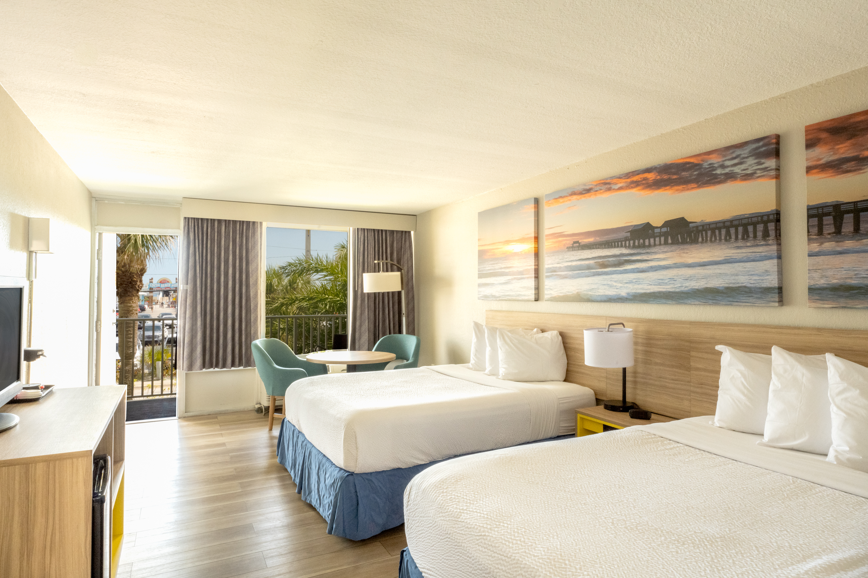 Quadruple Two Queen Beds