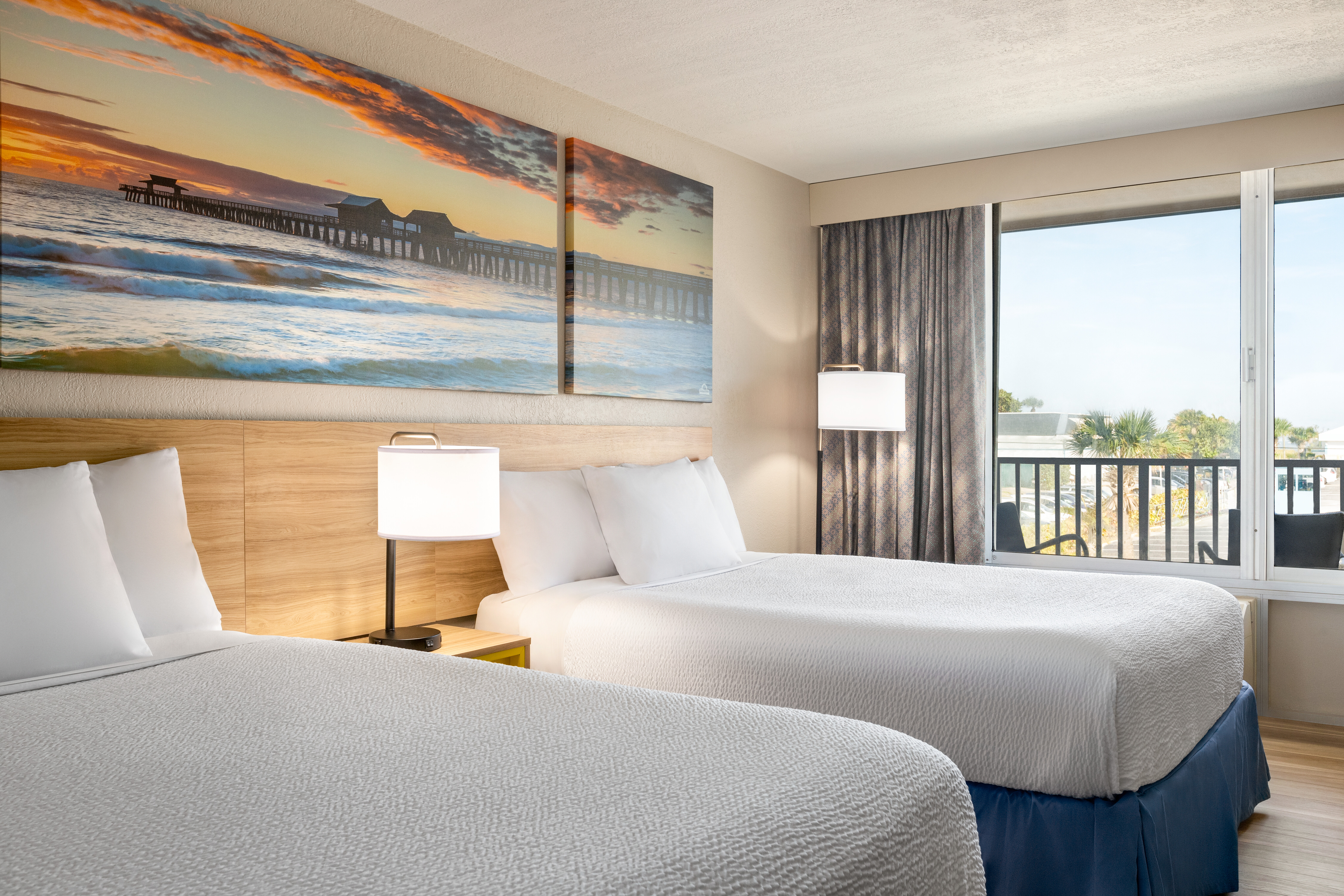 Suite Two Queen Beds Non Smoking