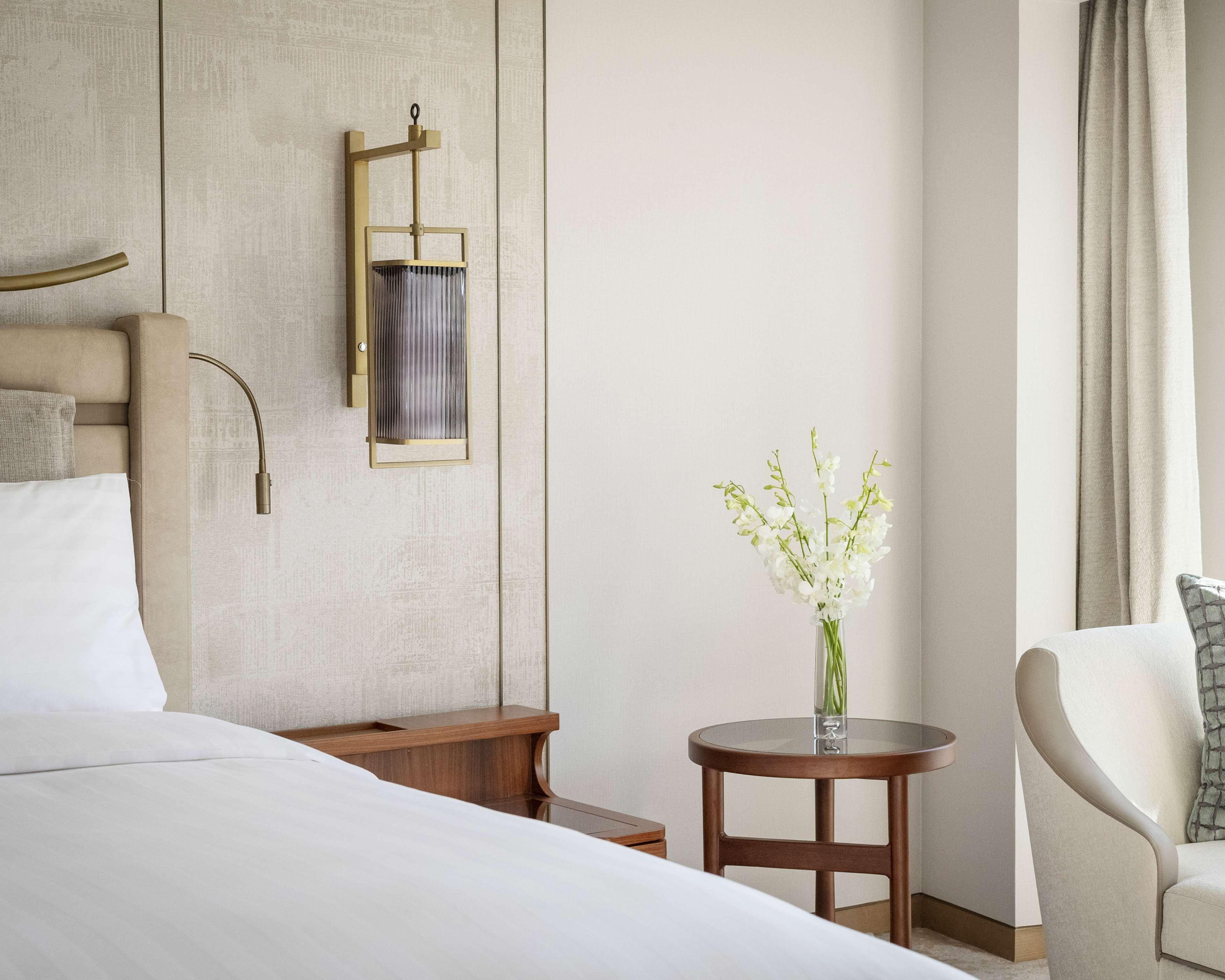 Room Deluxe King Bed