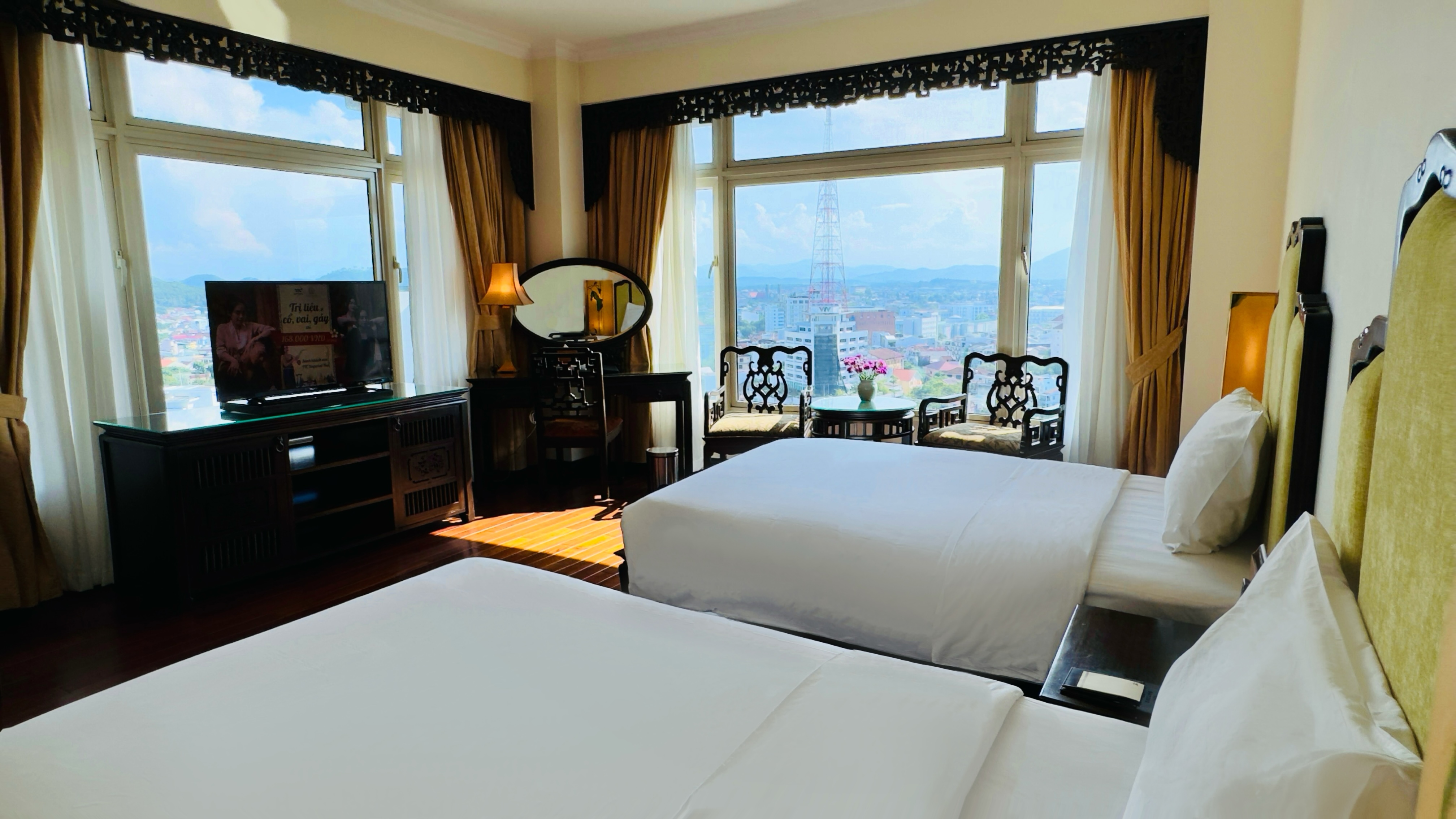 Twin Deluxe City View