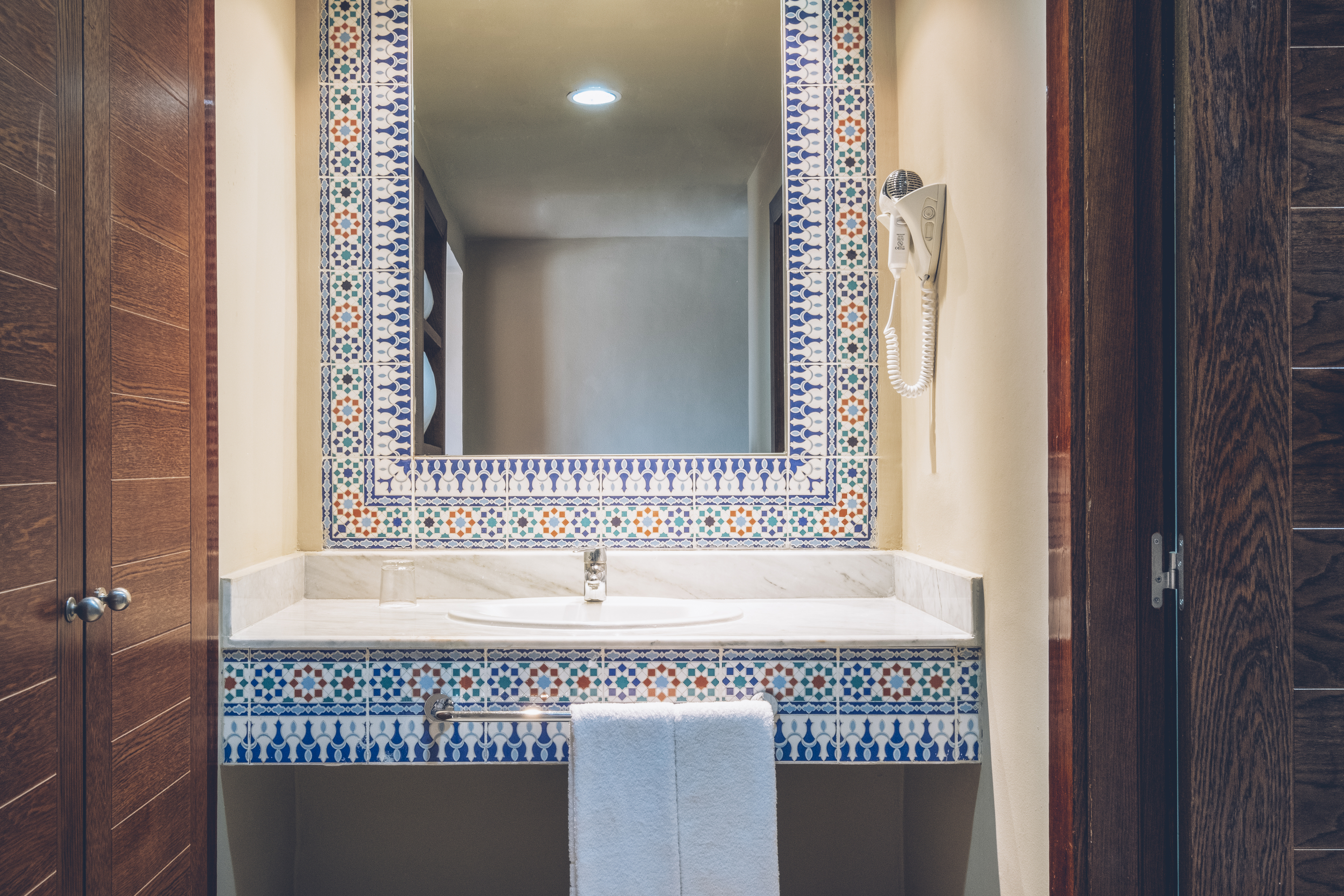 Double or Twin Side Sea View