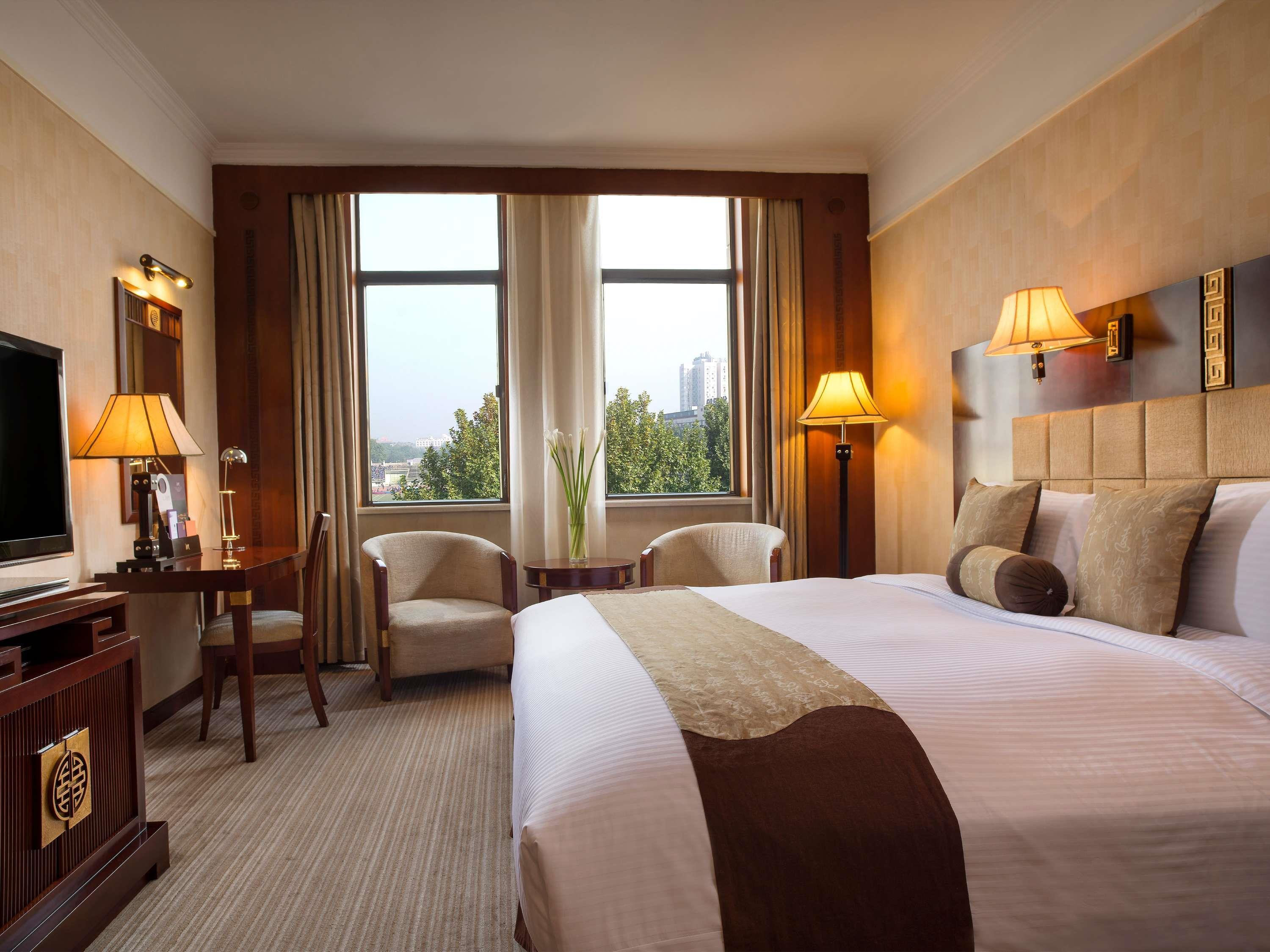 Double Superior King Bed