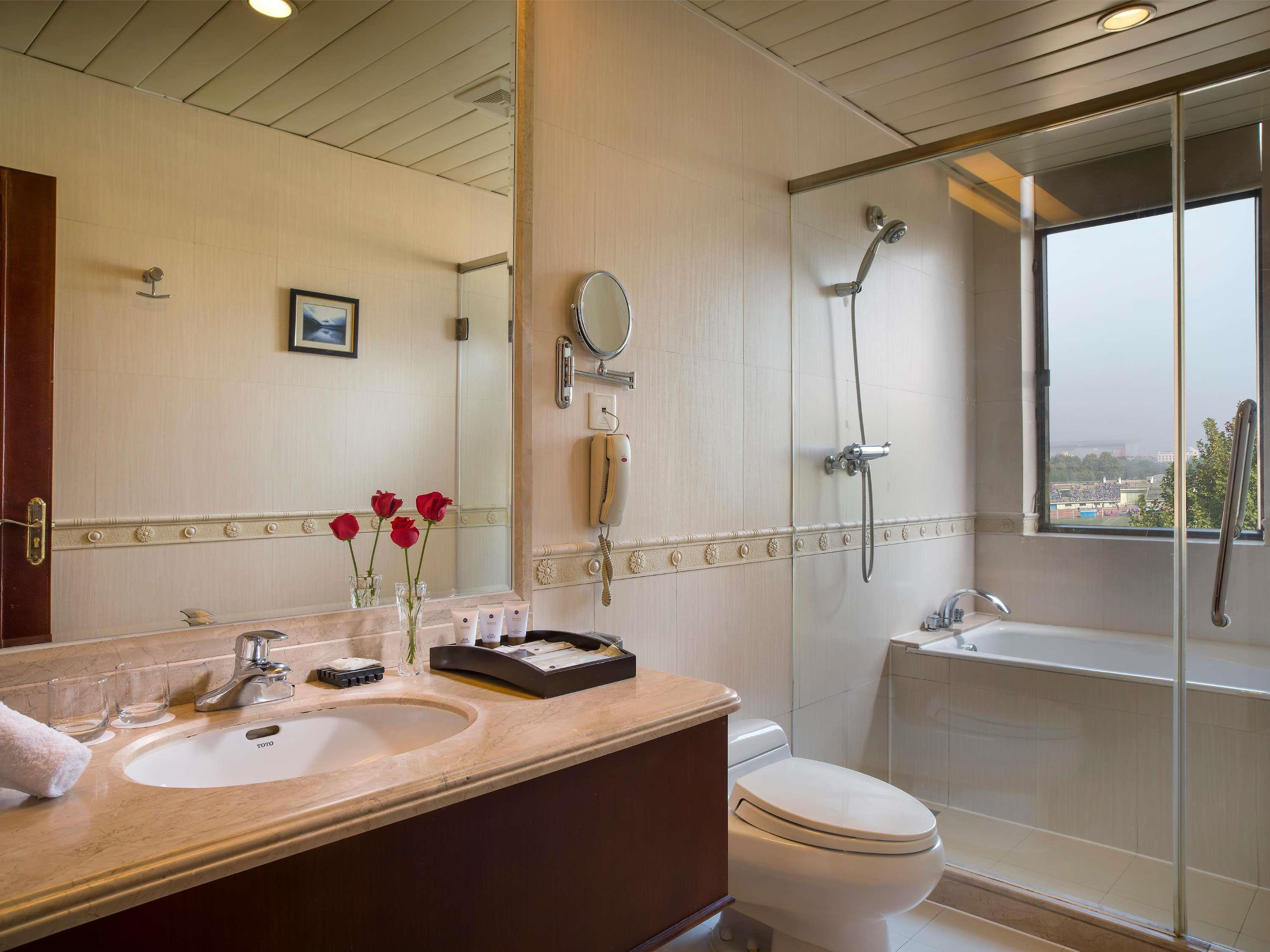 Double Superior King Bed