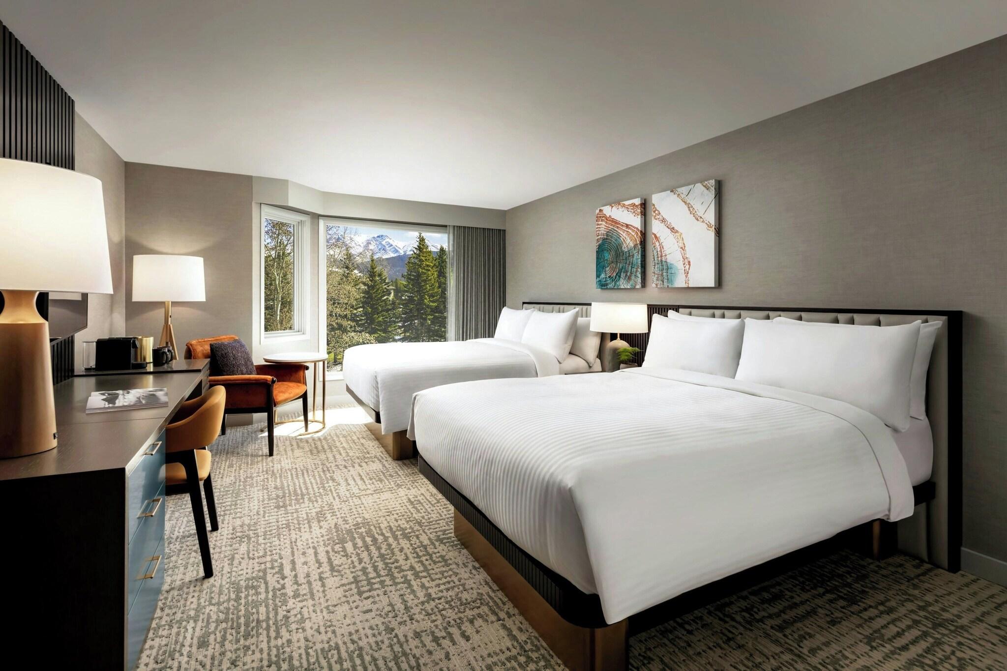 Quadruple Club Two Queen Beds