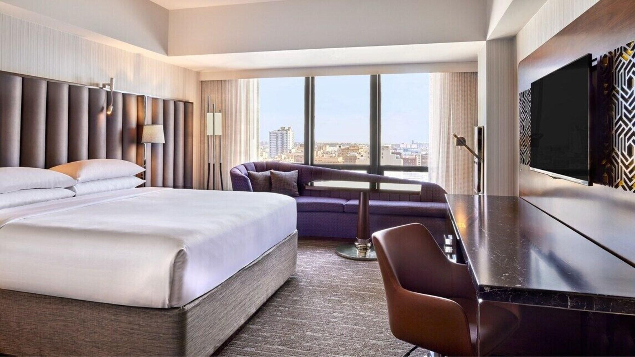 Double Club King Bed