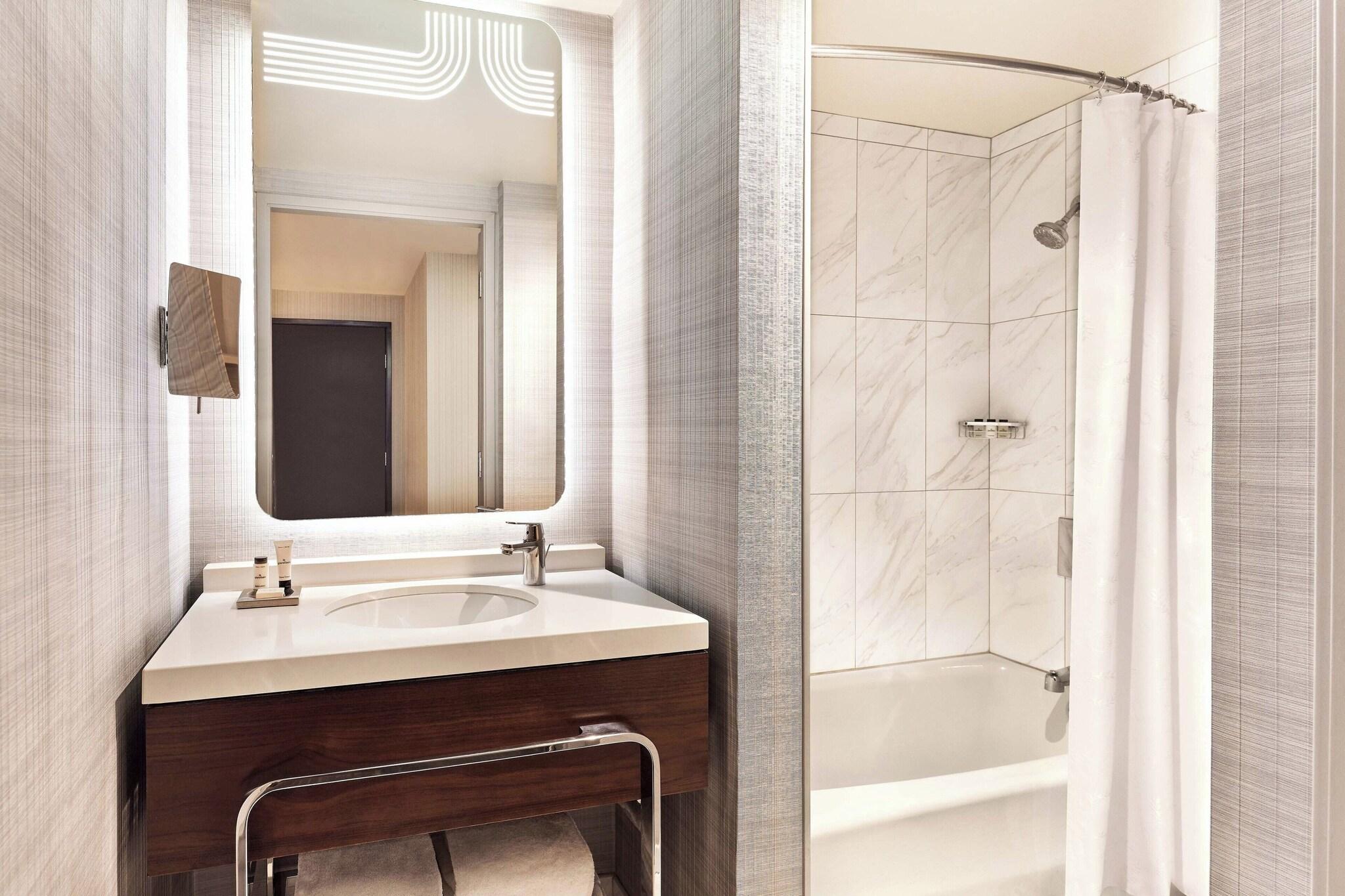 Suite King Bed One Bedroom 