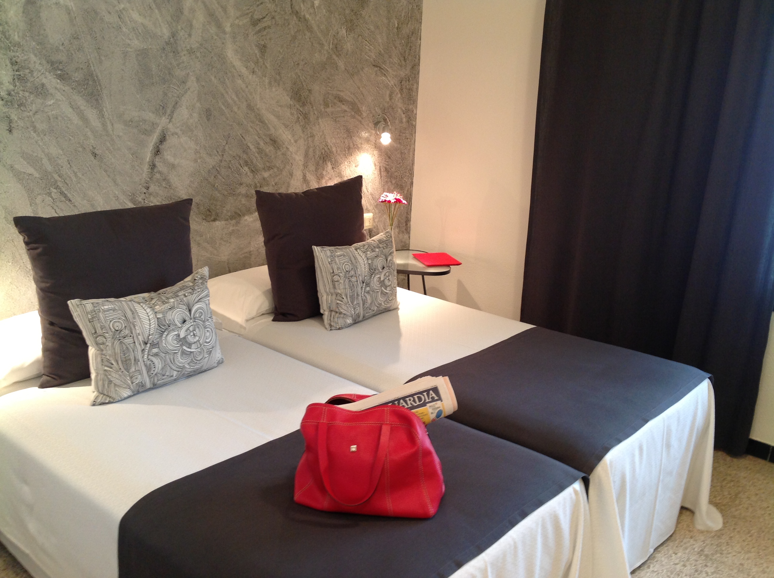 Double or Twin Standard