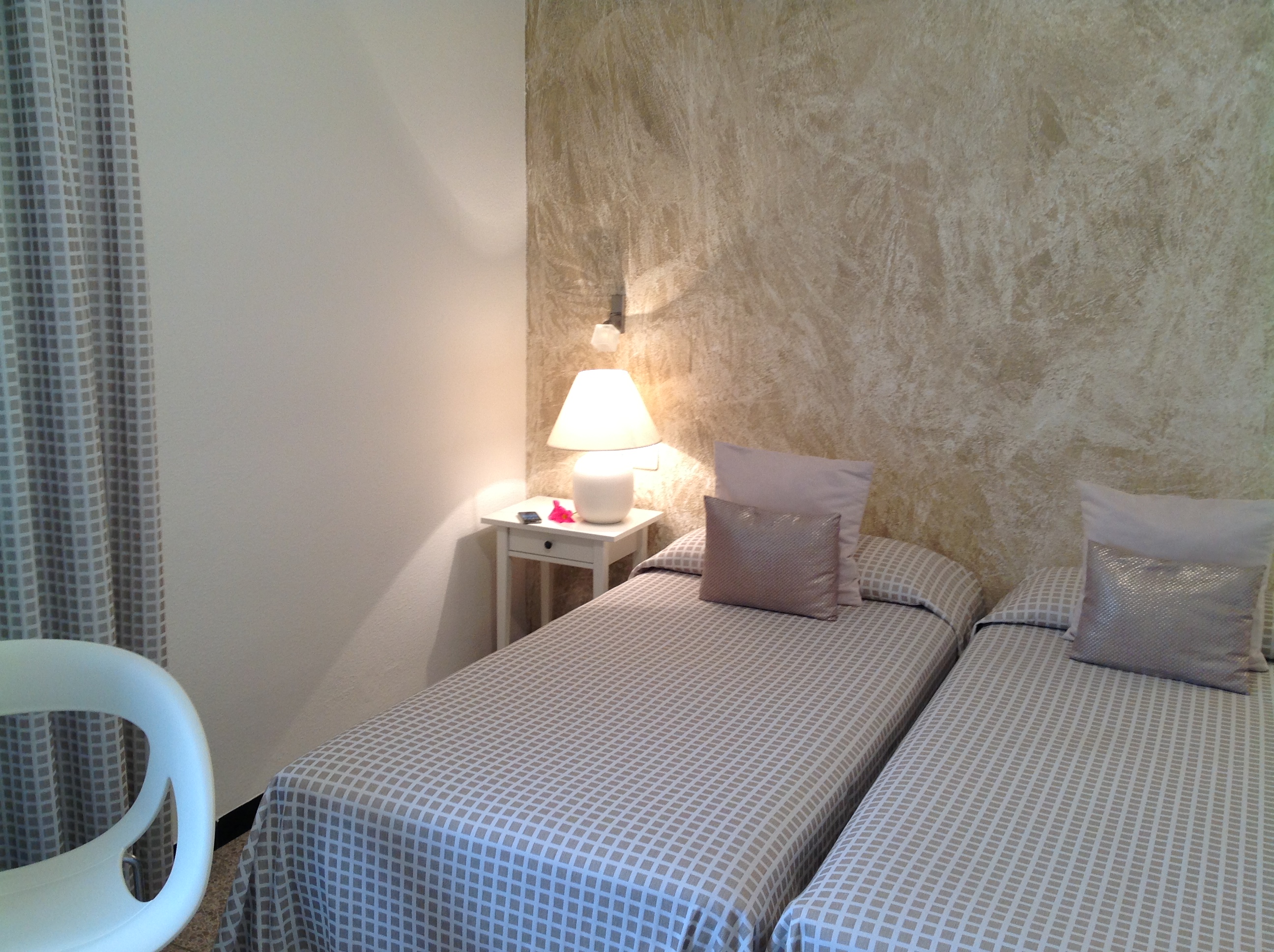 Double or Twin Standard