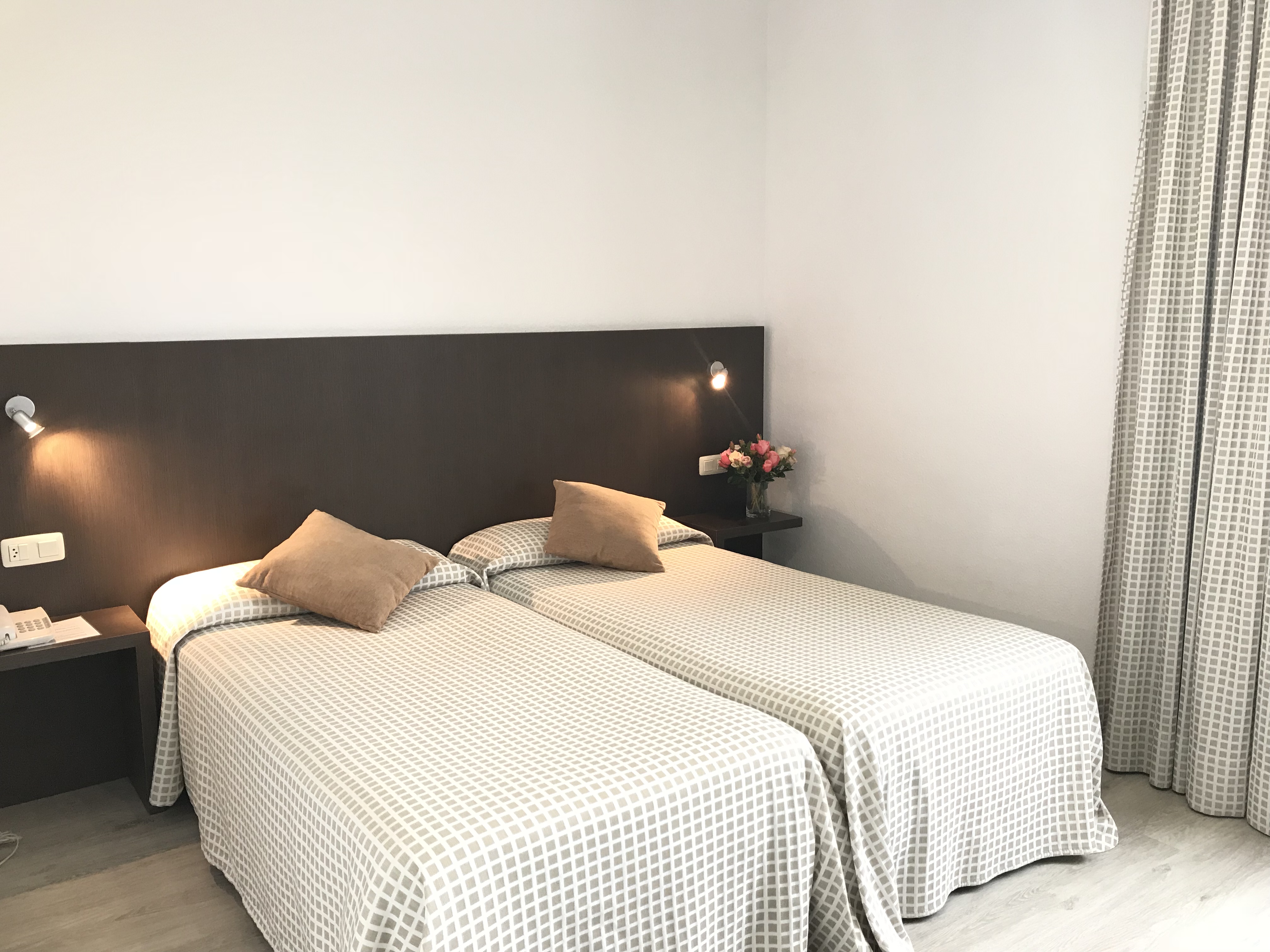 Double or Twin Standard