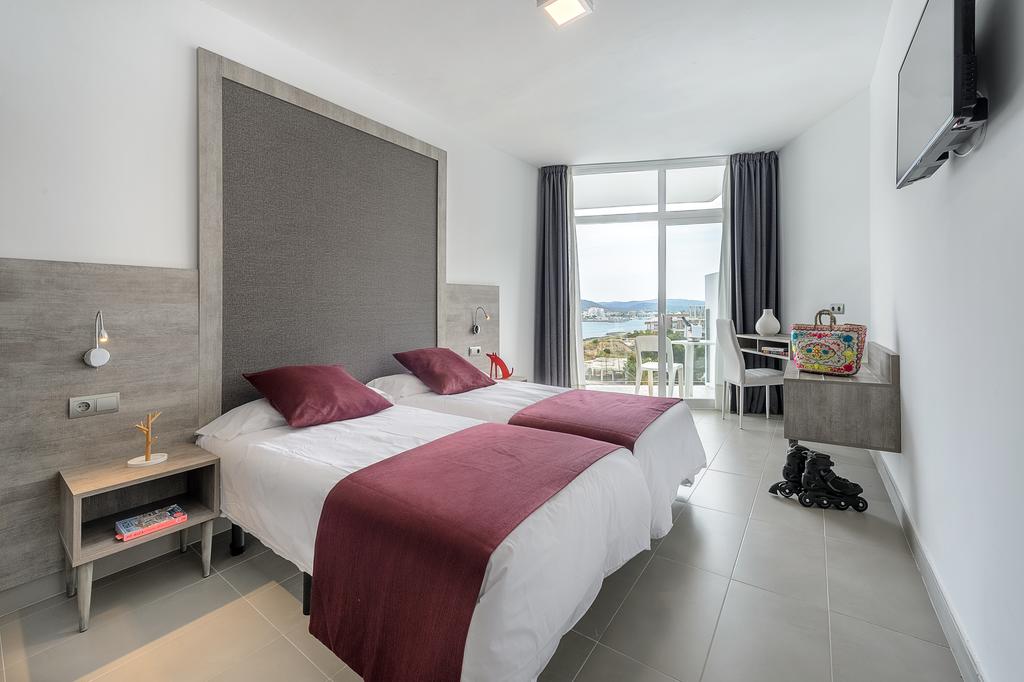 Twin Superior Sea View