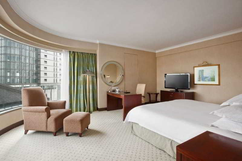 Double Executive King Bed