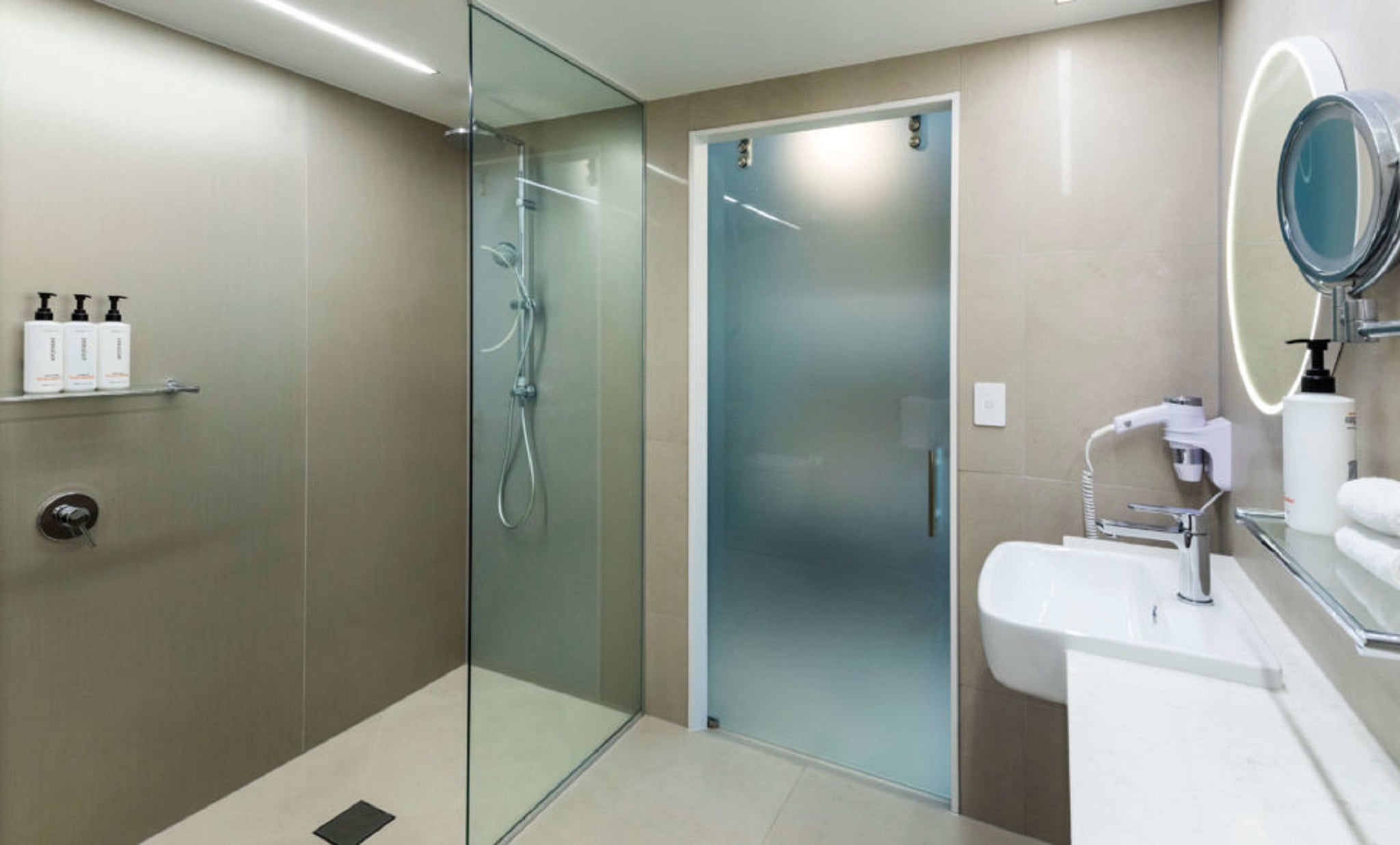 Double Executive King Bed