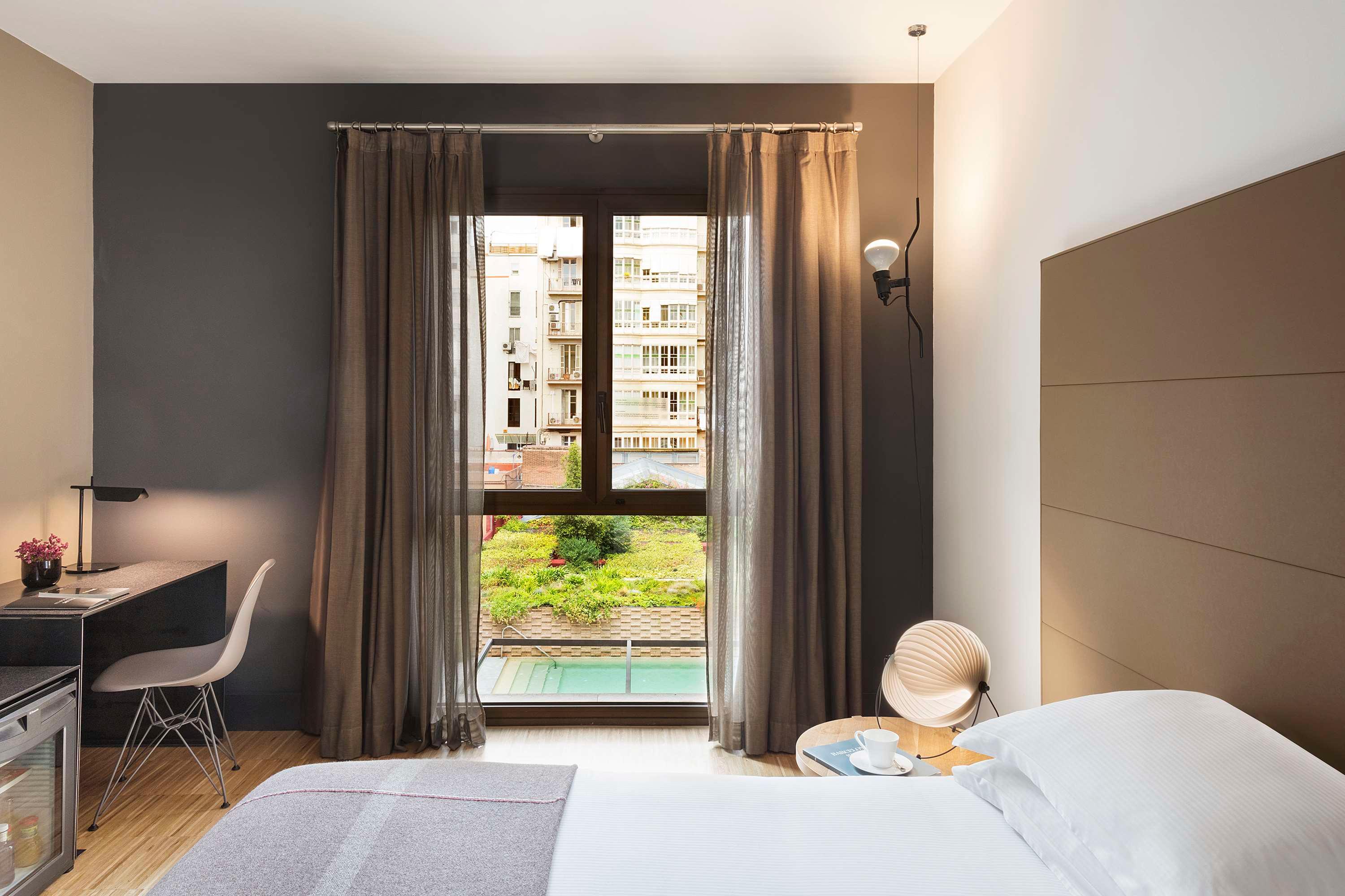 Double Superior King Bed