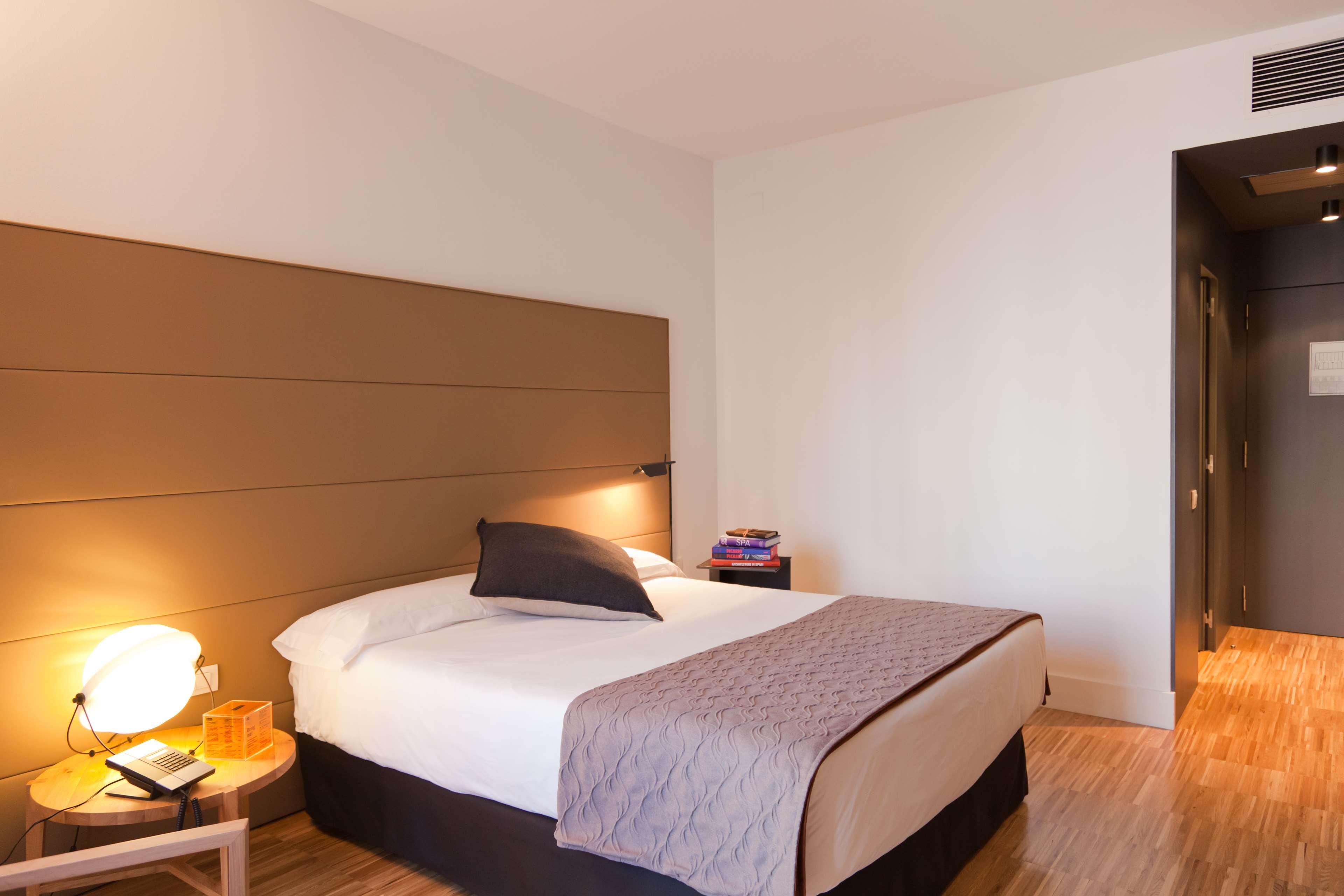 Double Superior Queen Bed