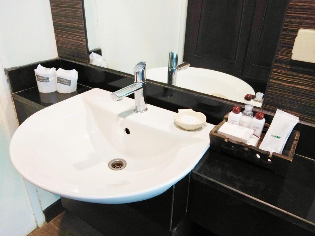 Twin Deluxe Garden View