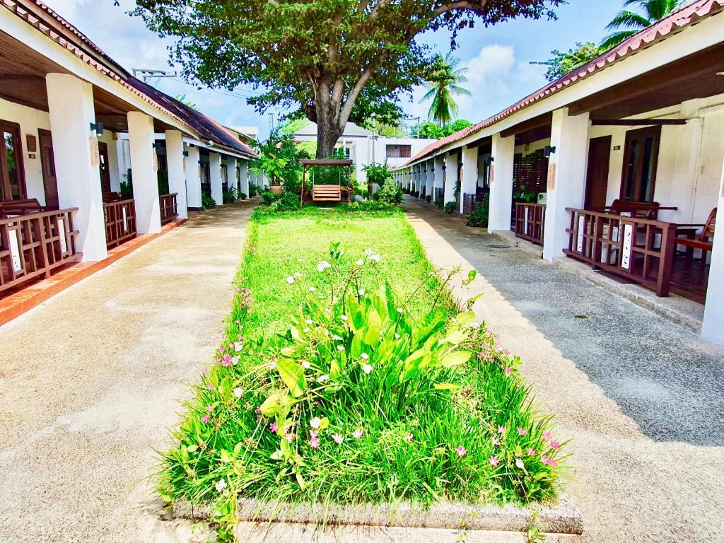 Double Deluxe Garden View