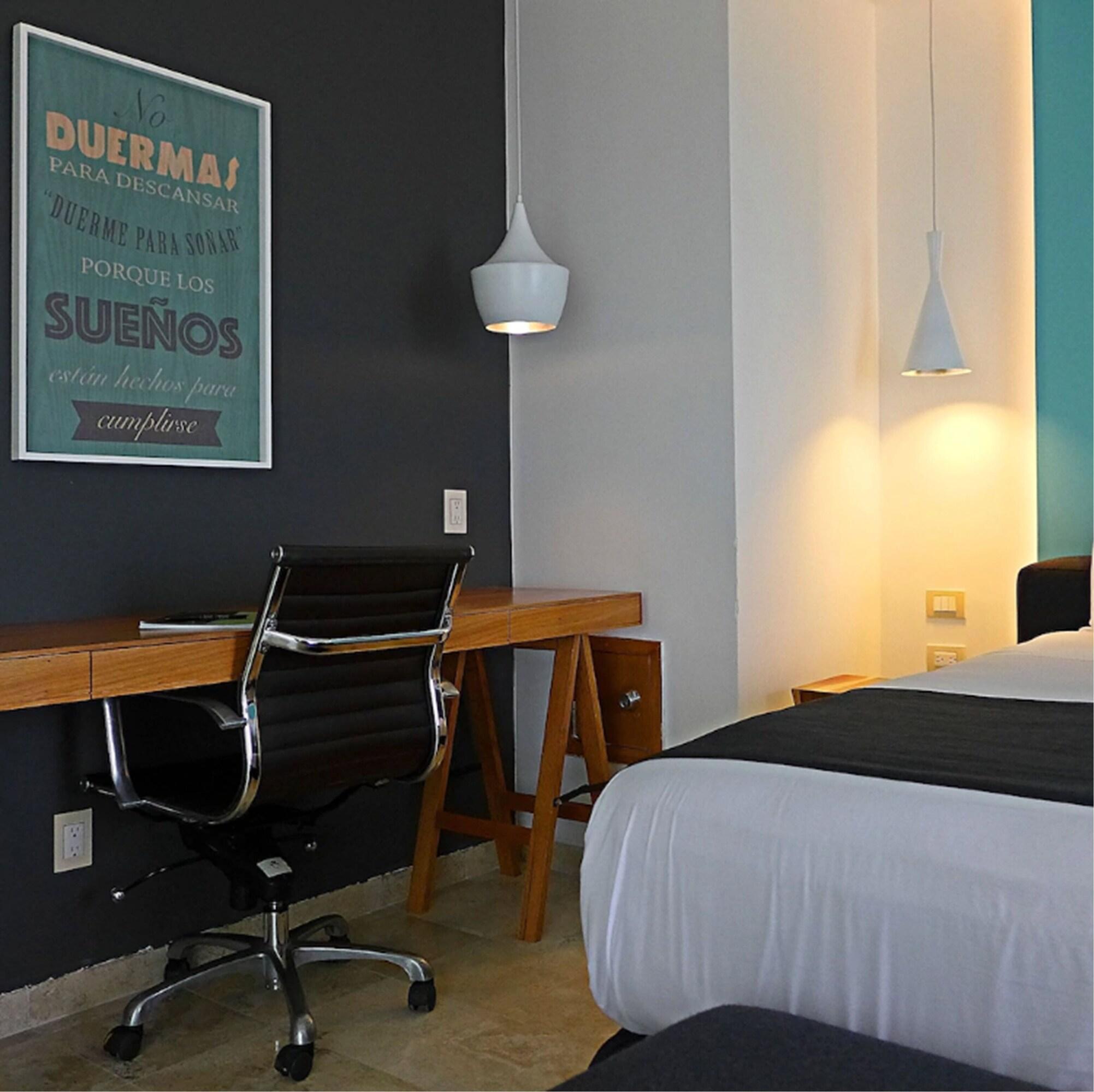 Studio Executive King Bed